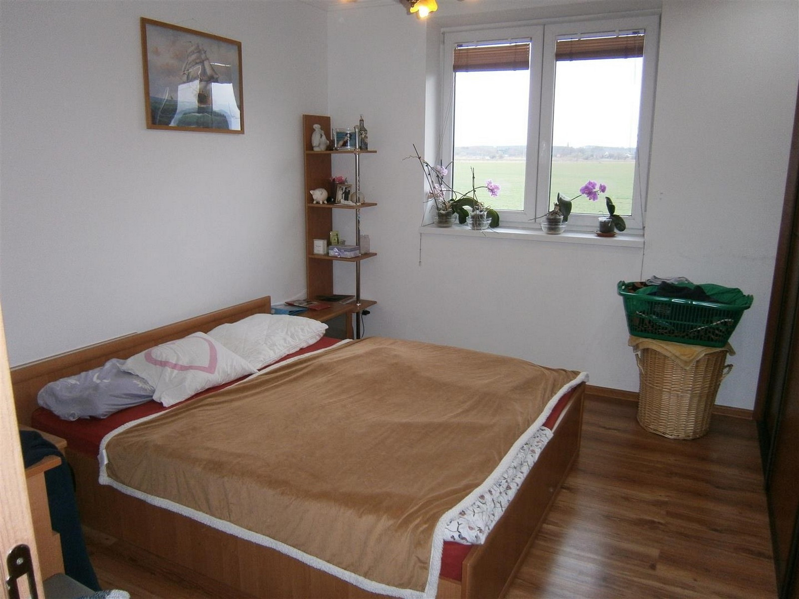 Prenájom 4-izb.byt v rodinnom dome; novostavba; detské ihrisko ; obec Láb