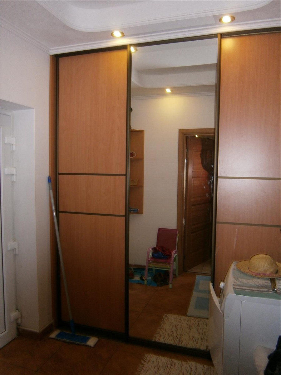 Prenájom 4-izb.byt v rodinnom dome; novostavba; detské ihrisko ; obec Láb