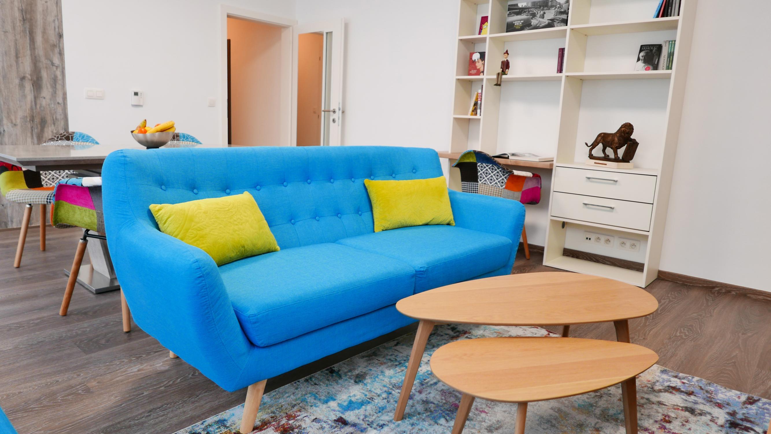 Ponúkame na prenájom 2-izbový byt 60,80m2 v projekte Viktória-Košická ul. BA s parkovaním v garáži