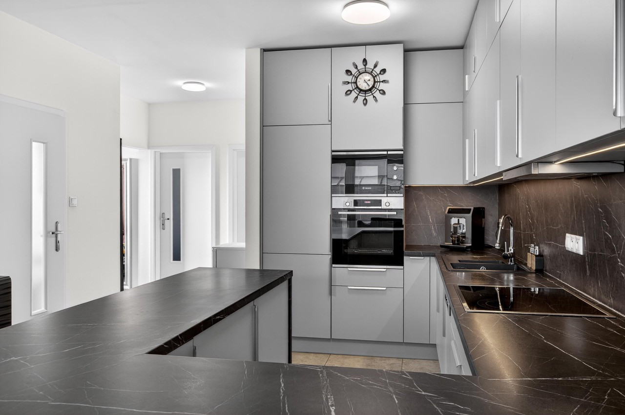 Predaj 4-izbový rodinný dom, novostavba, pozemok 302 m2, Láb, Malacky