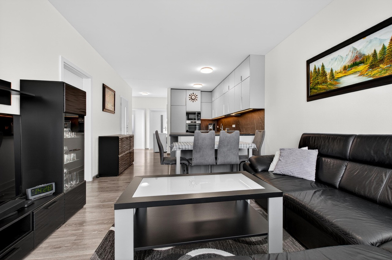 Predaj 4-izbový rodinný dom, novostavba, pozemok 302 m2, Láb, Malacky