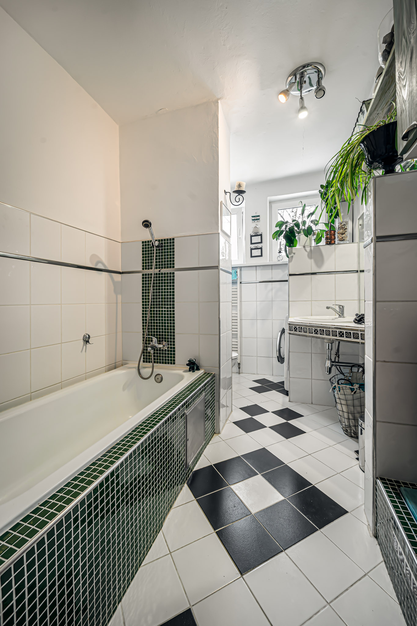 Výnimočný priestranný 4-izbový byt v srdci Vysokých Tatier  - Tatranskej Lomnici