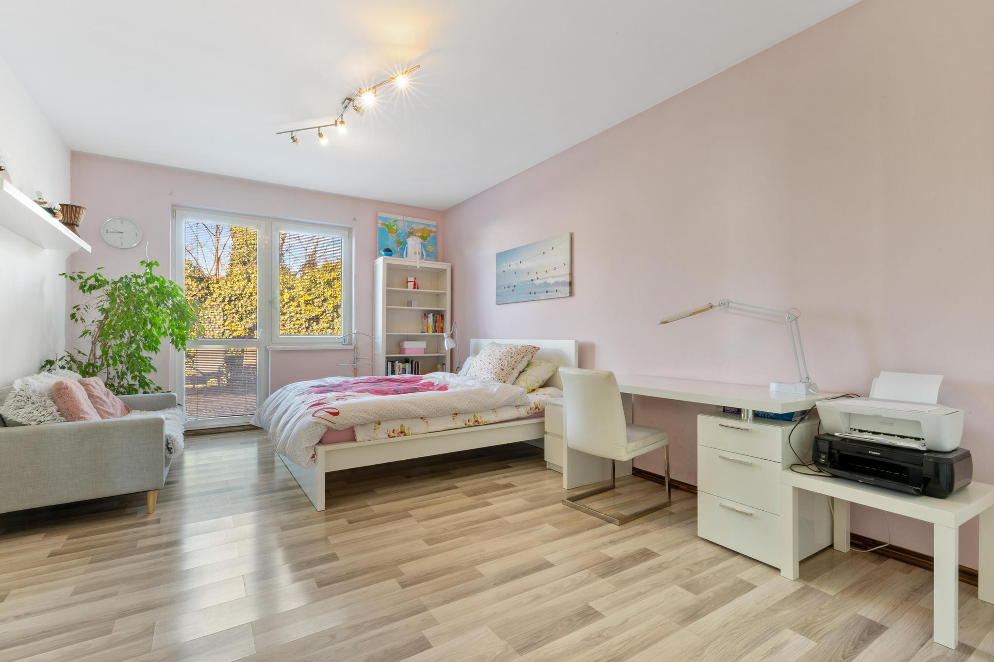 Na predaj moderný rodinný dom, ponúkajúci komfortné bývanie