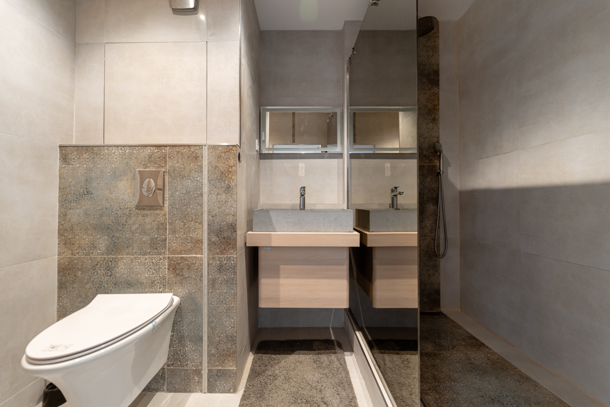 Ponúkame Vám priestranný 4i byt s loggiou na 7. poschodí na sídlisku KVP – Klimkovičova ul.