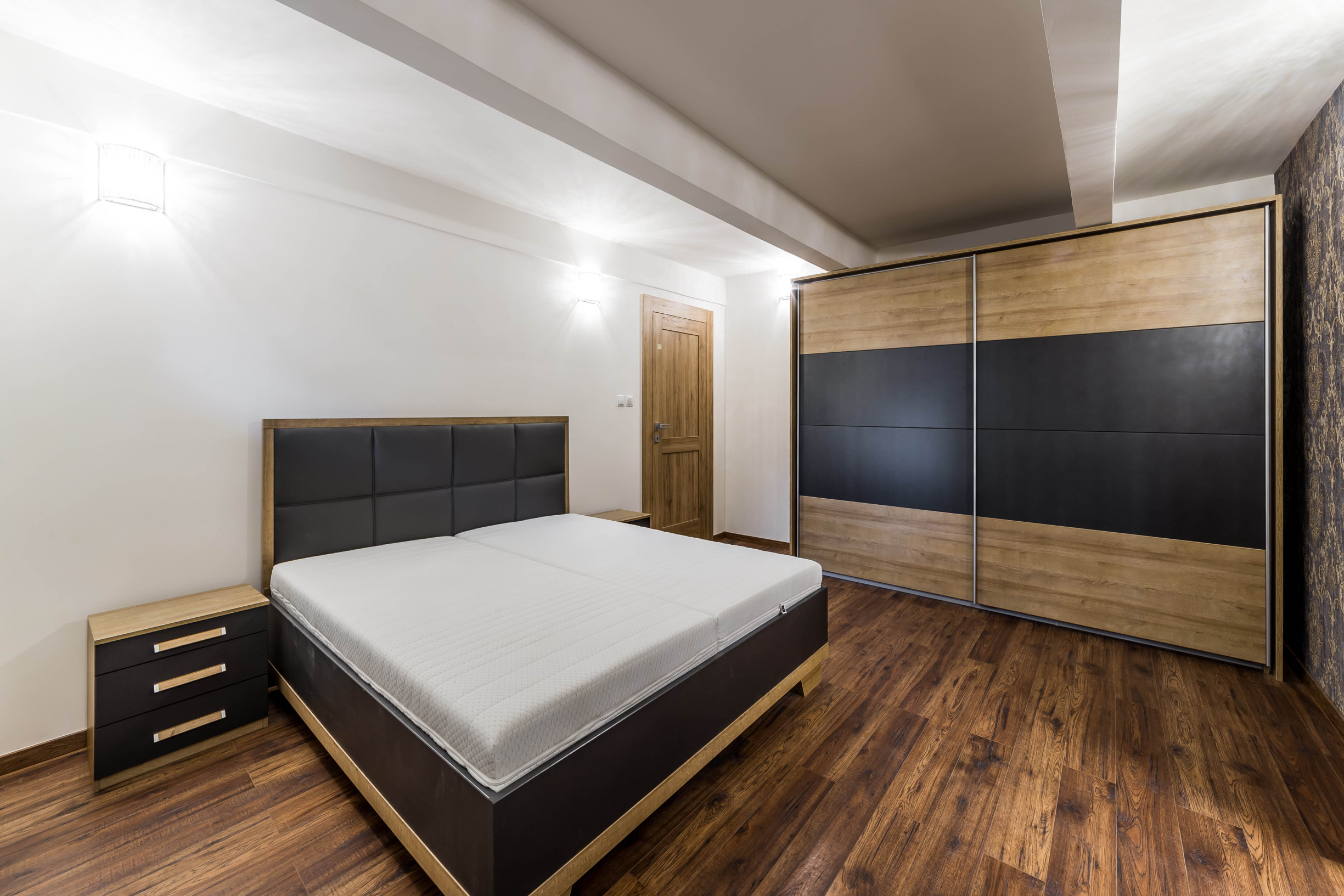 5-izbový byt na prenájom, historické centrum Košíc s parkovaním, 200m2