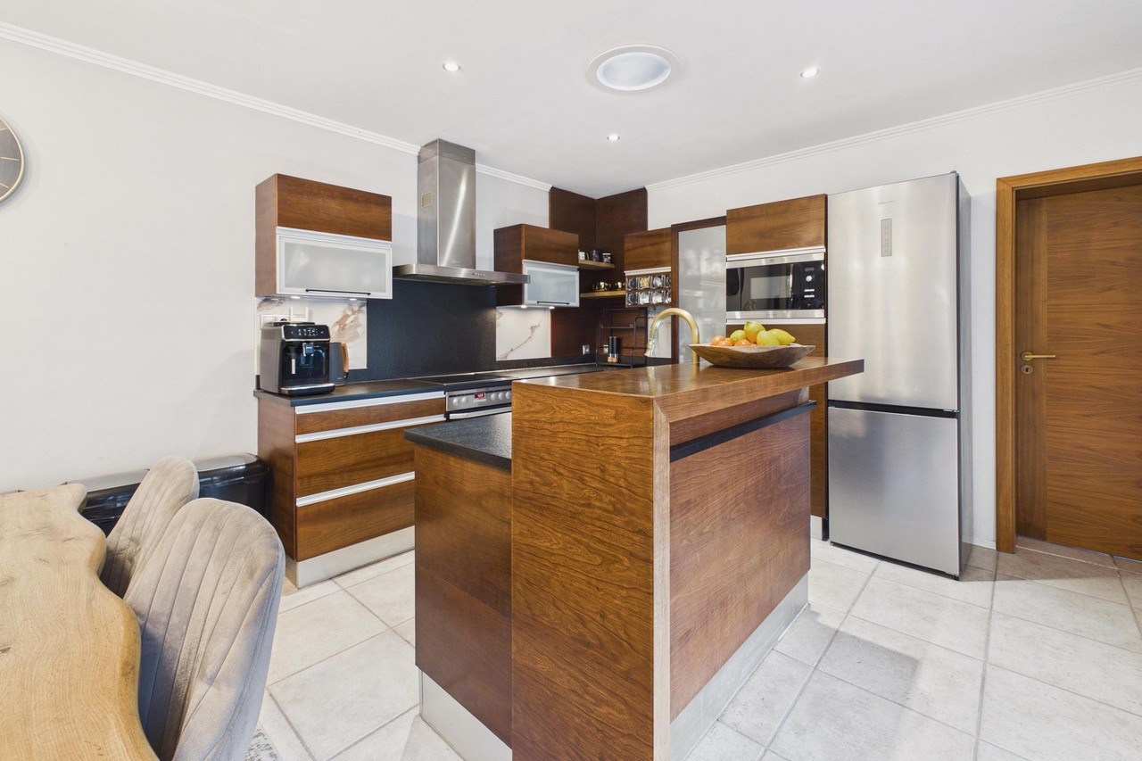 REZERVOVANÉ - Predaj rodinný dom s garážou, pozemok 406 m2, Široká ulica, Skalica