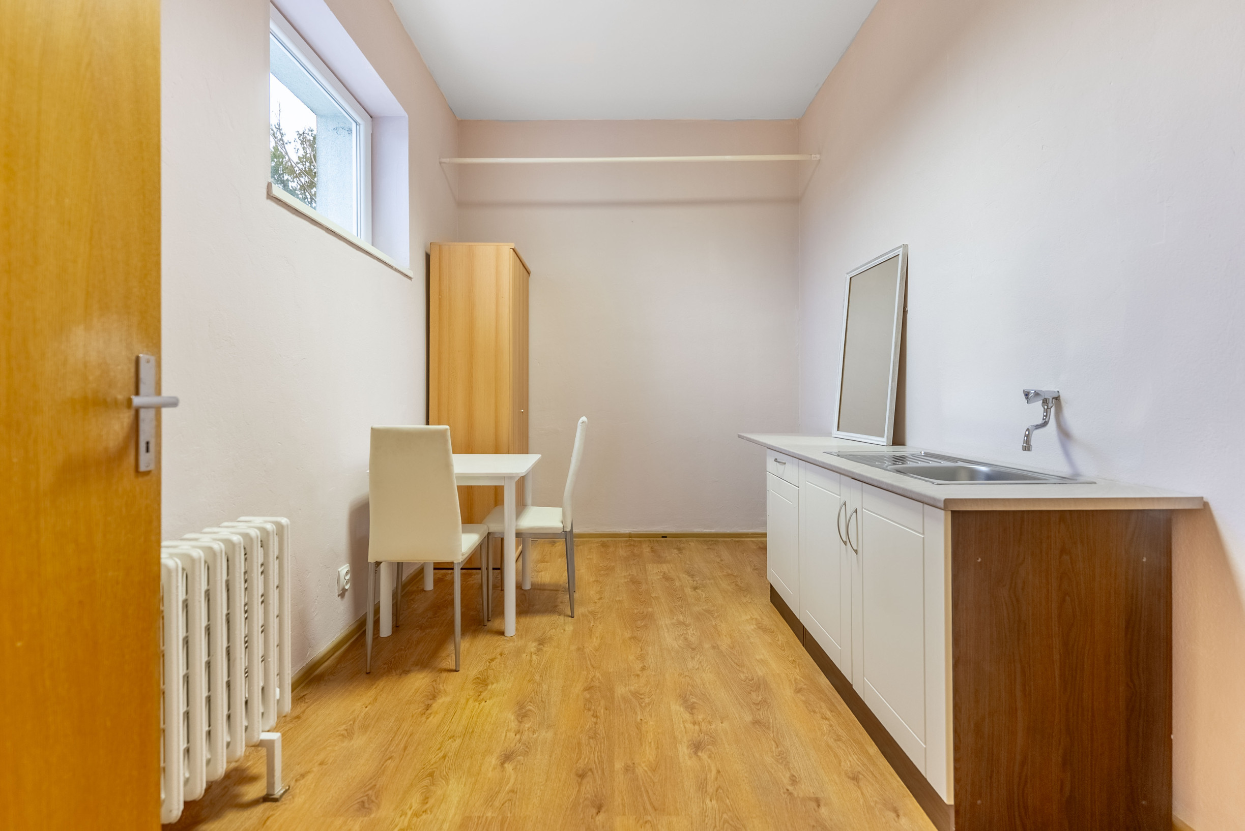 PONUKA PRENÁJMU OBCHODNÝCH PRIESTOROV V CÍFERI • 80 m2 v polyfunkčnej budove v centre dediny