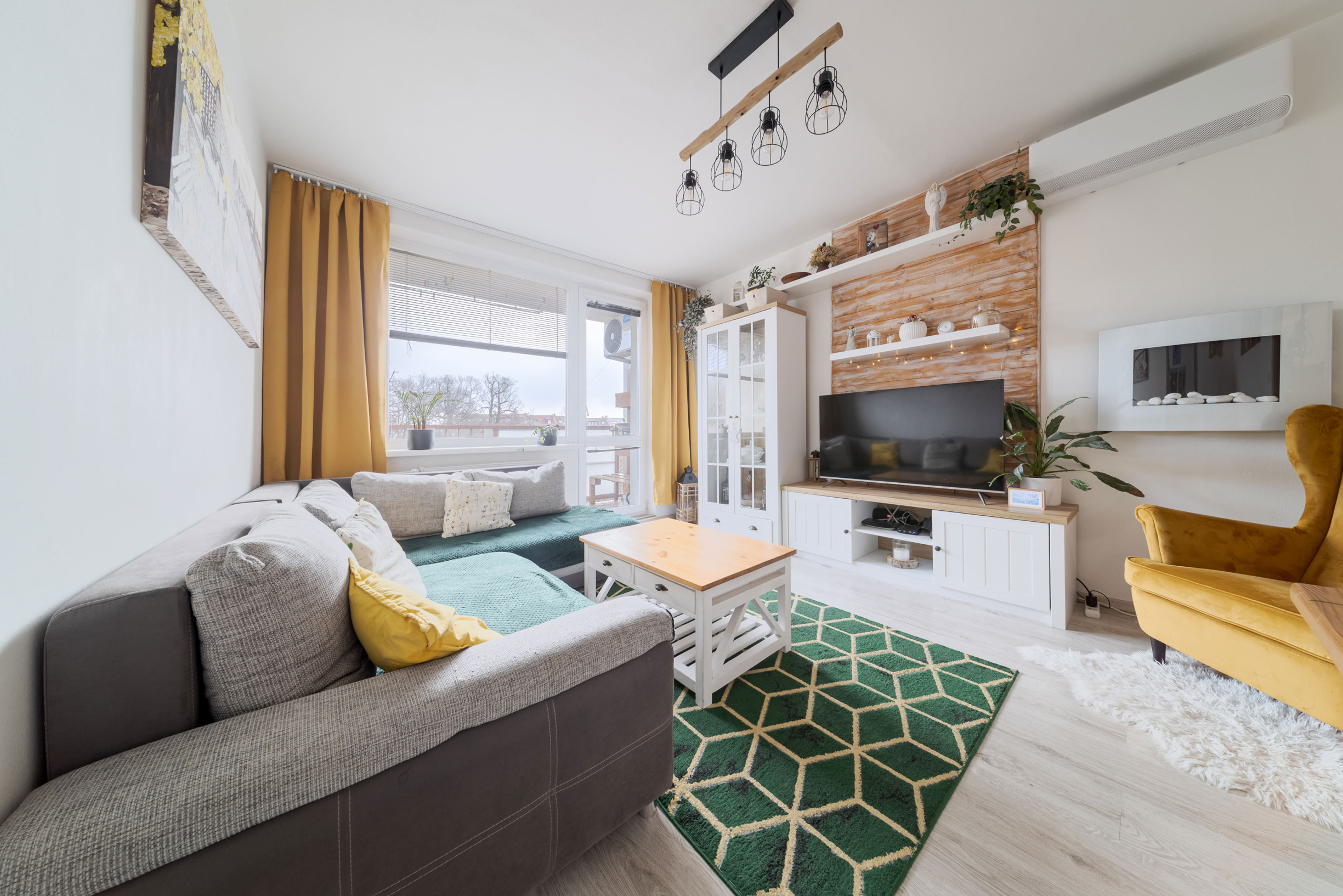 3-izbový, predaj, kompletná rekonštrukcia, loggia, 58 m2, Ovručská, Košice - Dargovských hrdinov