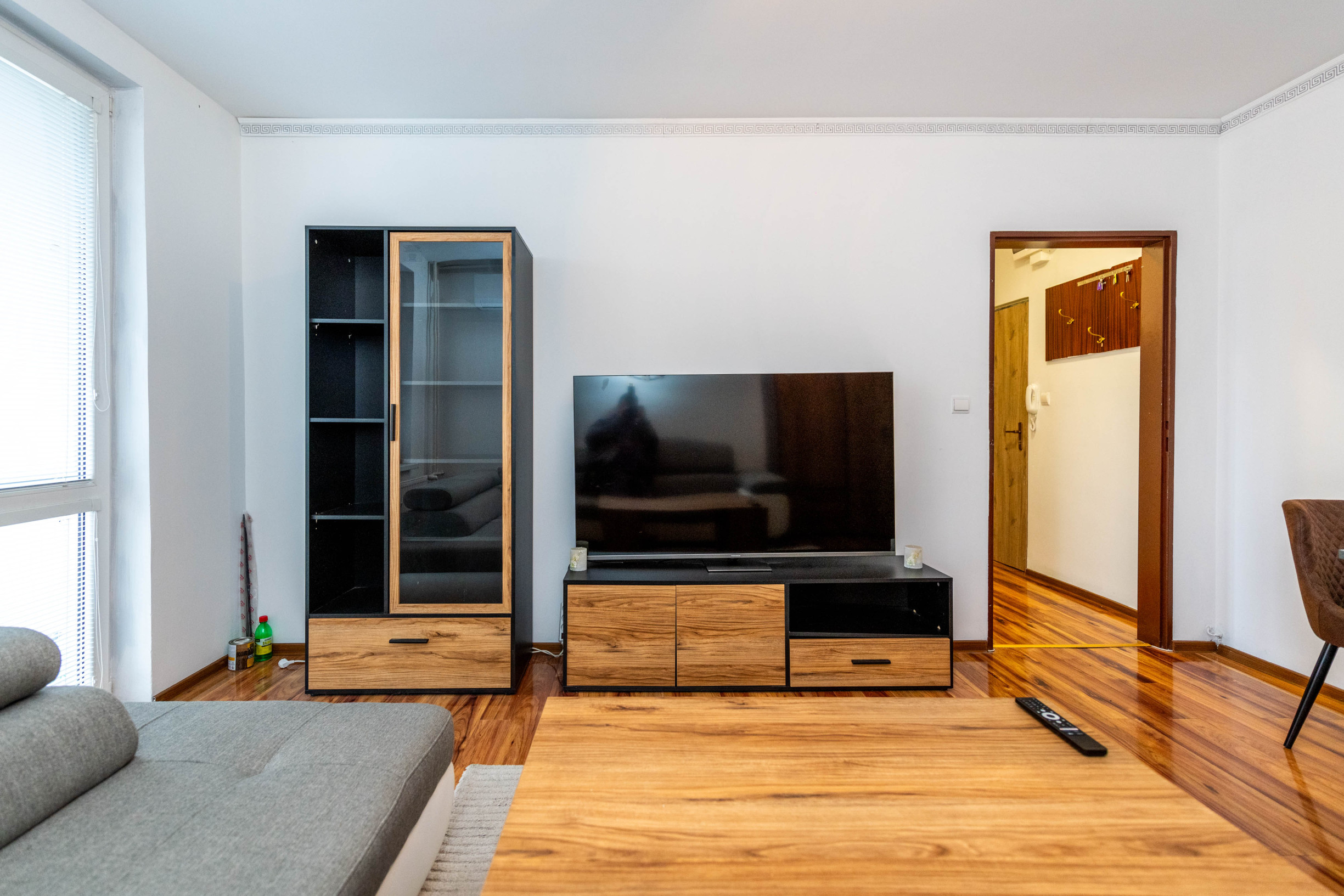 REZERVOVANÉ - 1-izbový byt po rekonštrukcii - Sečovce, Obchodná ulica, 31 m2!