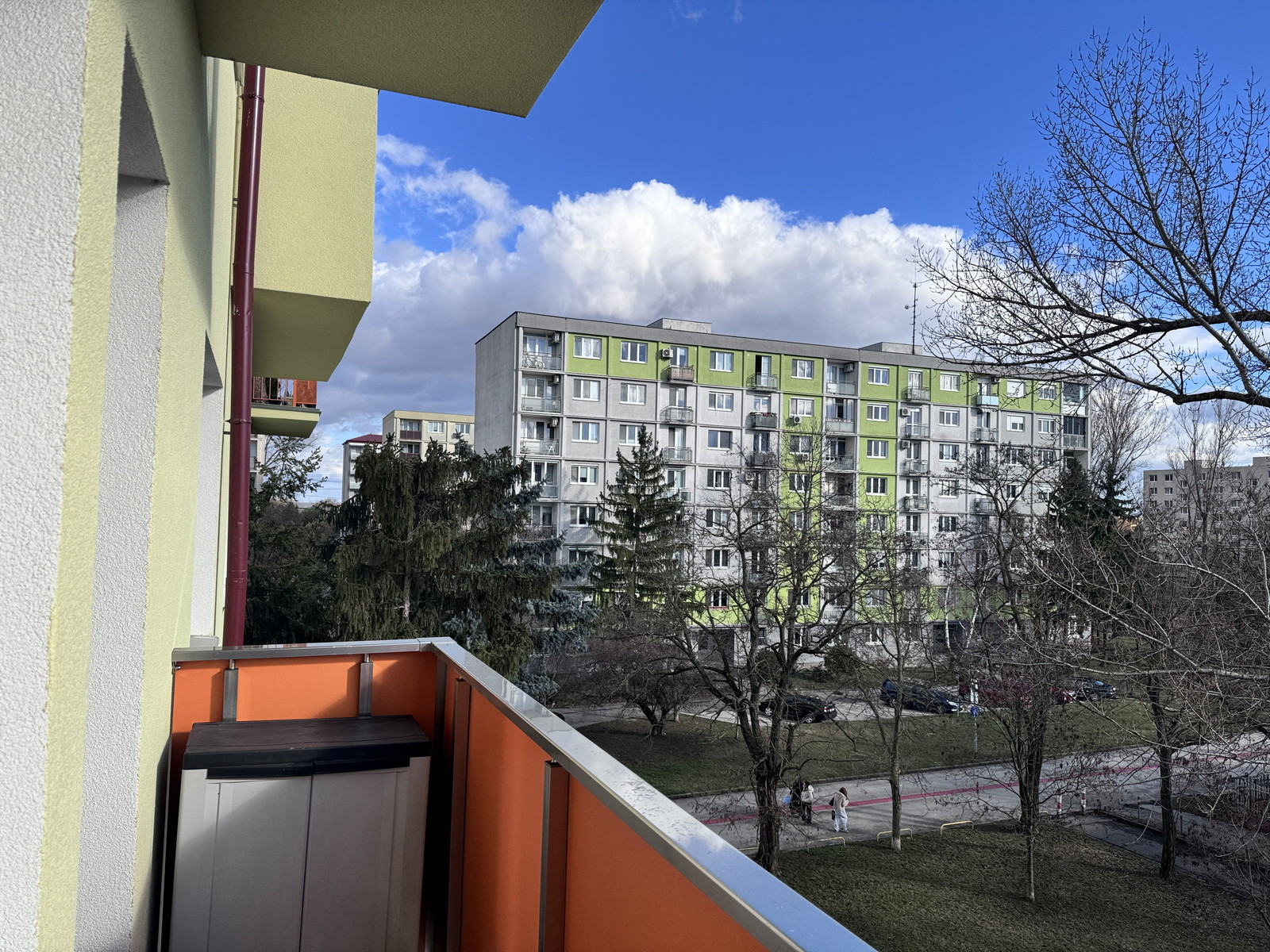 REZERVOVANÉ - Exkluzívne Predaj 3-izb. byt + balkón; Exnárová ul., Bratislava II. – Ružinov