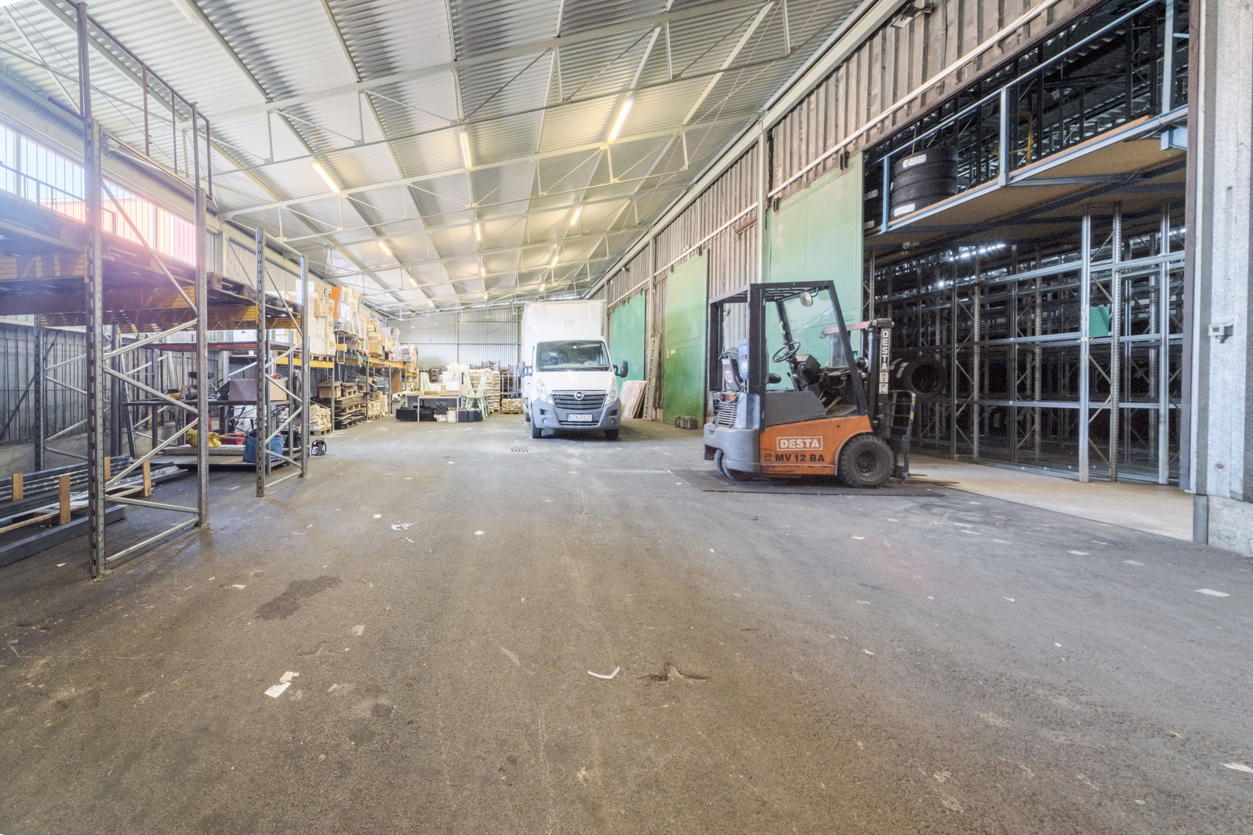 Sklad s variabilným rozdelením, prenájom, 730 m2, prístup pre nákladnú dopravu, Južná trieda, Košice