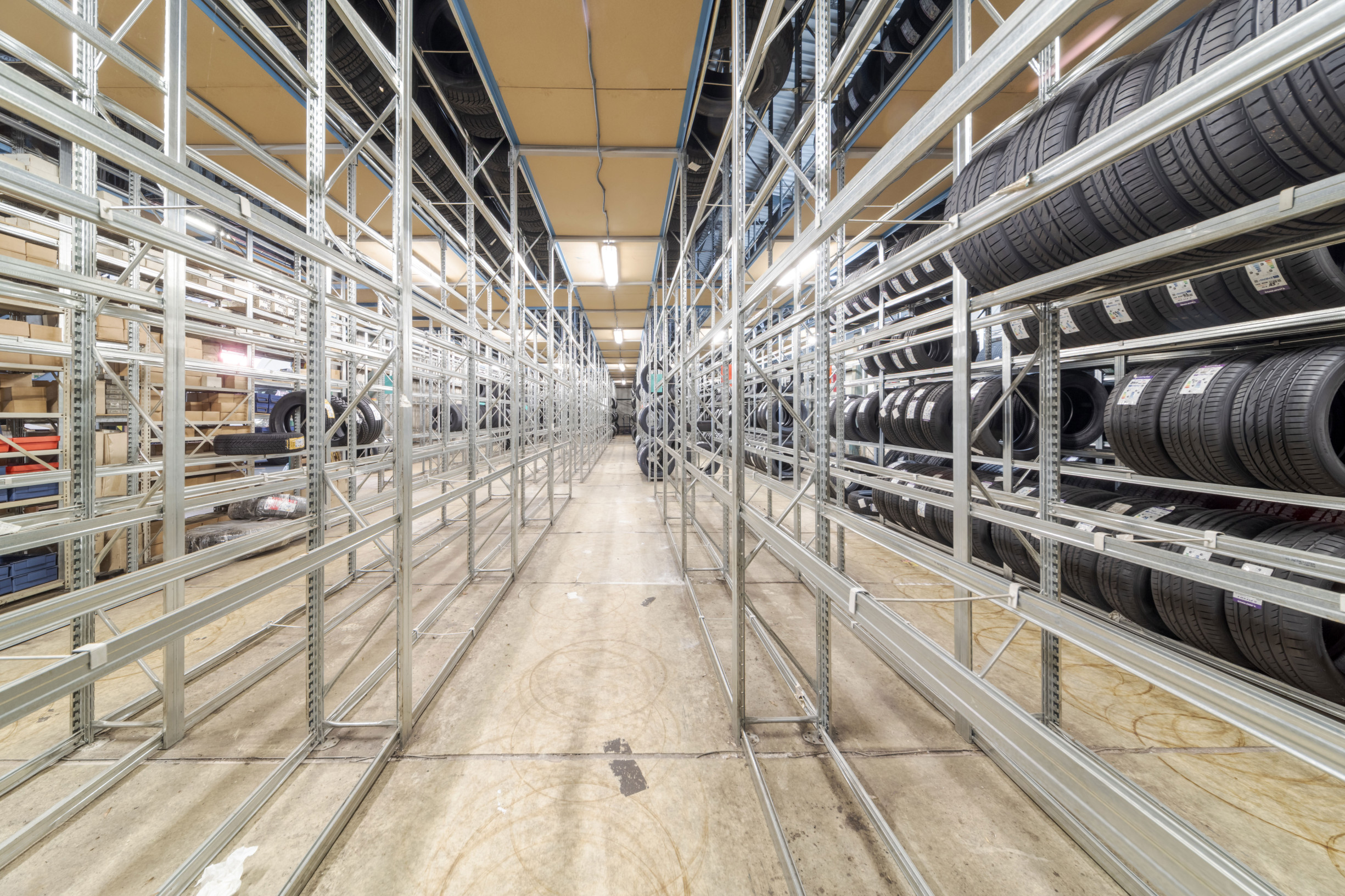 Sklad s variabilným rozdelením, prenájom, 730 m2, prístup pre nákladnú dopravu, Južná trieda, Košice