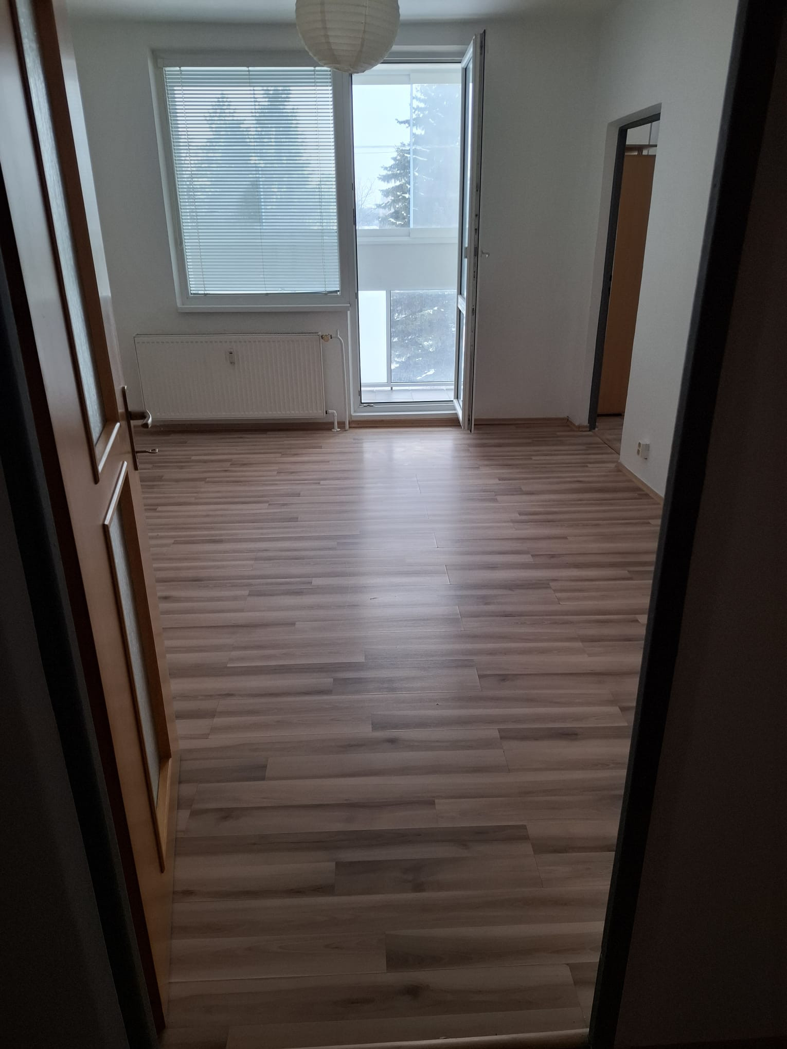 Na prenájom pekný priestranný 2-izbový byt v Humennom