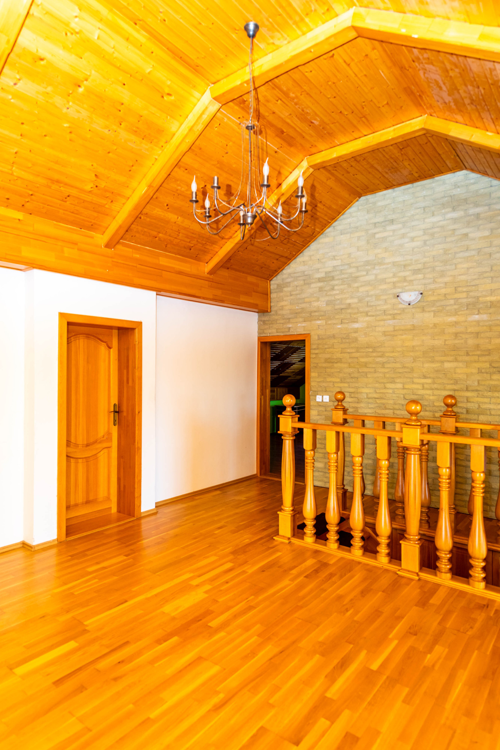 Exkluzívna ponuka – luxusný rodinný dom v centre obce