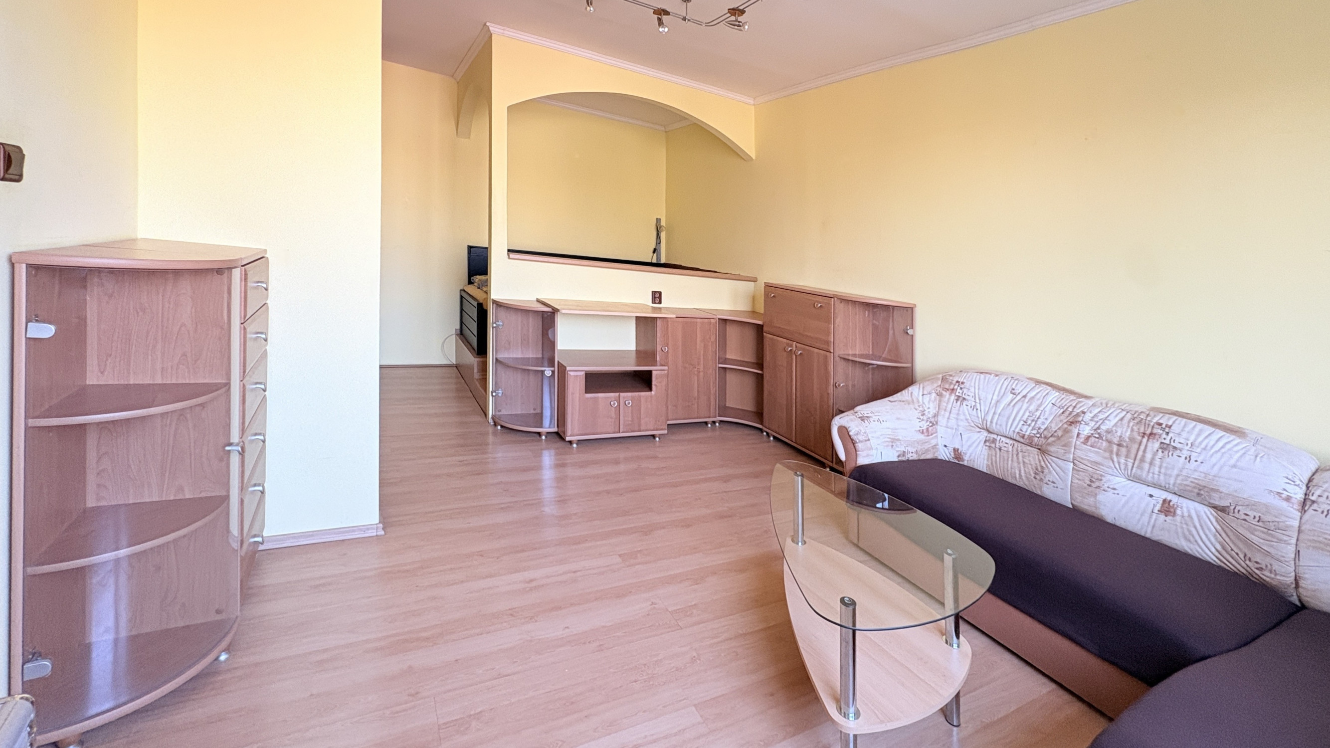 Prenájom: 2-izbový byt pri centre, Vilová, BA-Petržalka