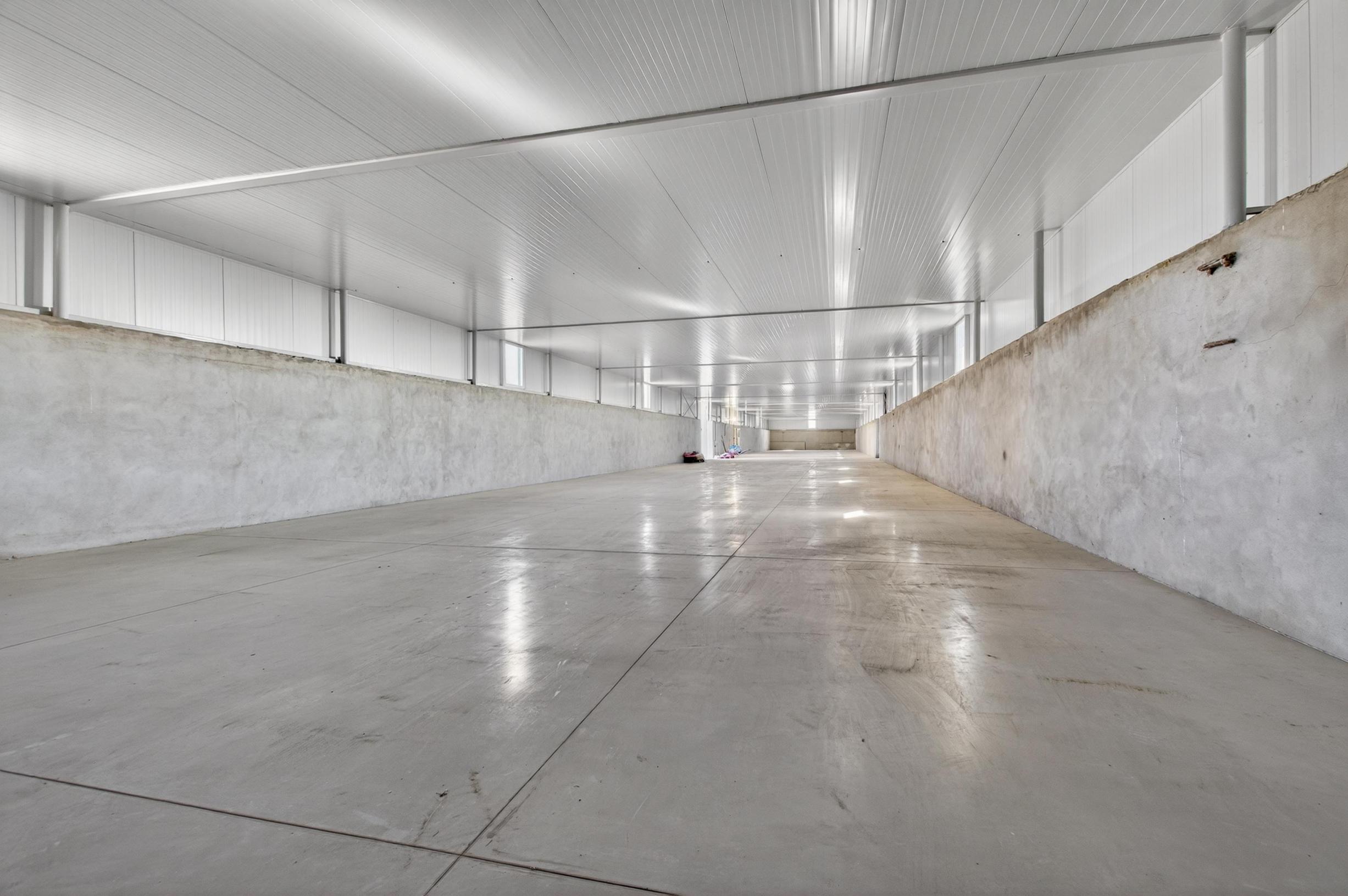 Na prenájom výrobno-skladová hala so zázemím, Vrbové