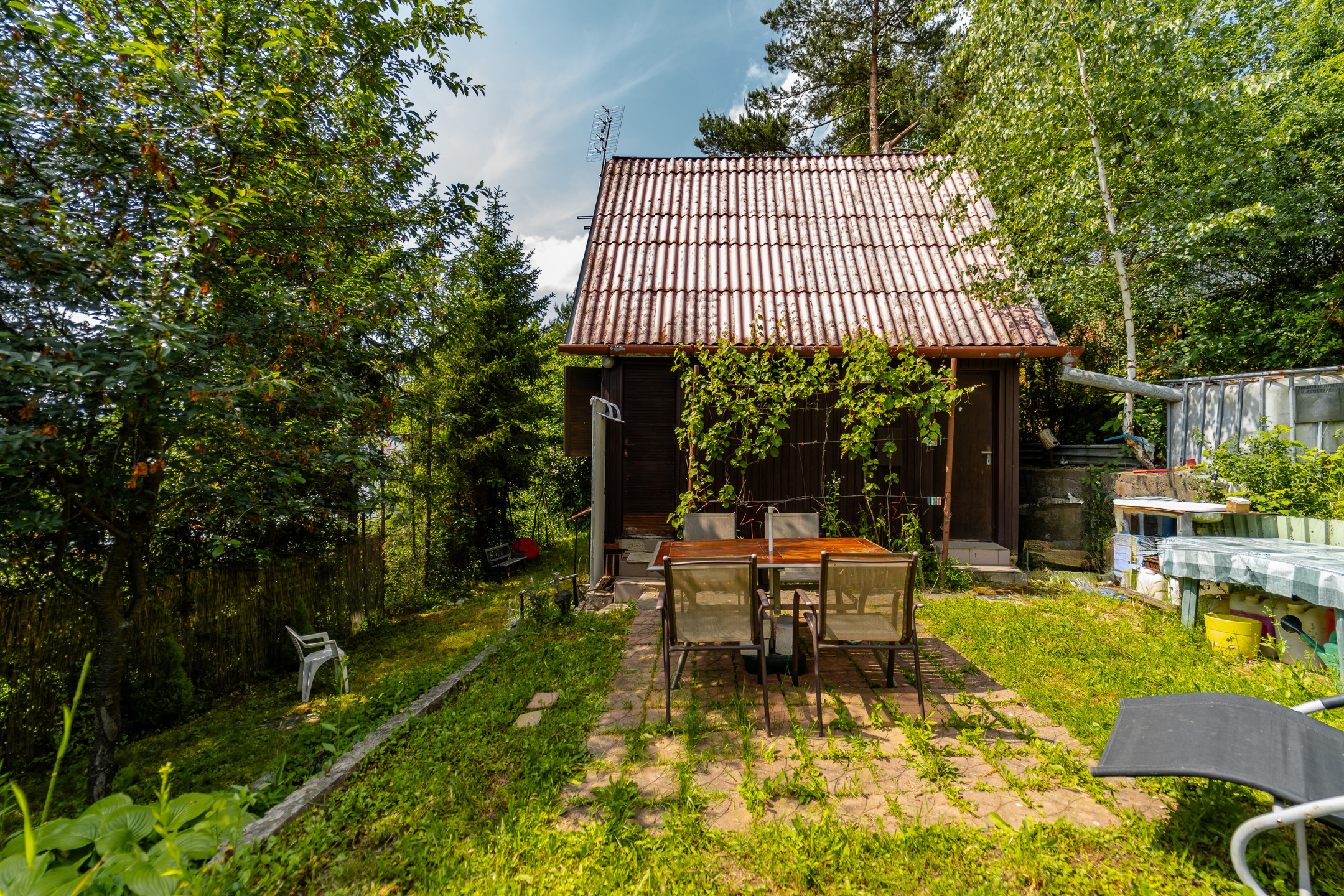 Ponúkame Vám na predaj chatu zo záhradou na Bukovci