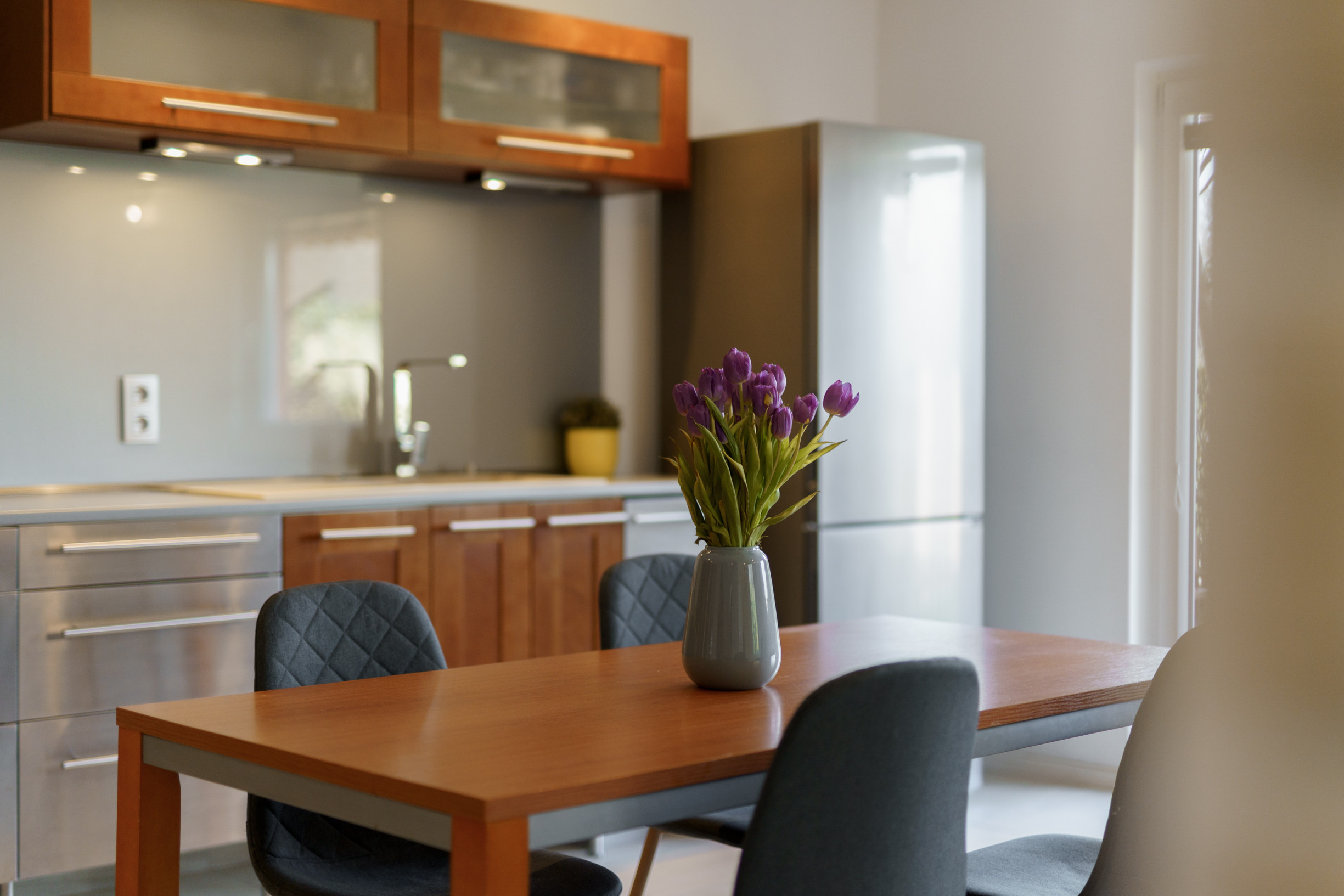 Ponúkame na predaj 4-izbový  mezonetový byt pri jazere v rodinnom dome  s parkovaním