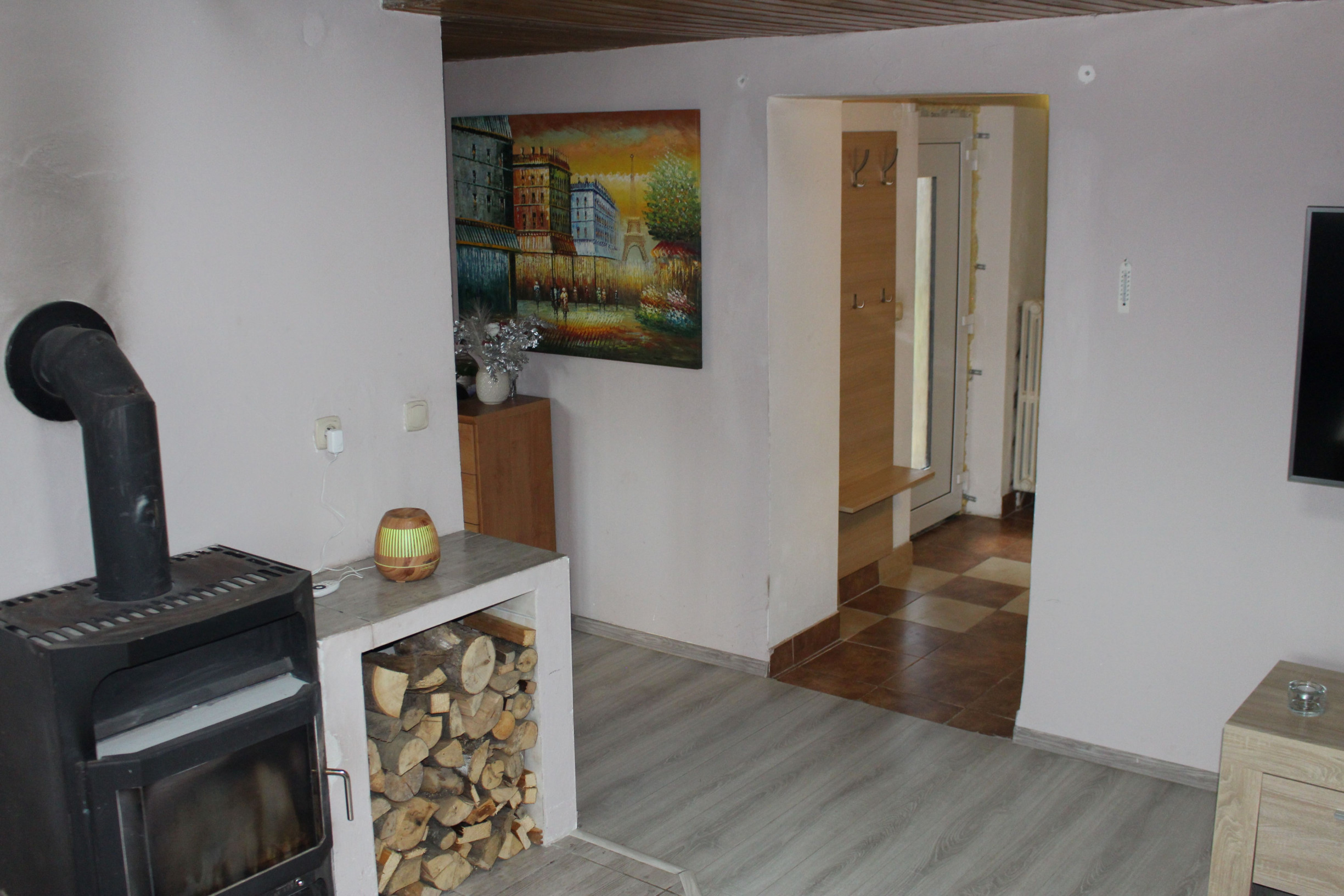 Predaj  4 izb. dom - 377 m2,  dielňa, pivnica, záhradka ,  Hrochoť, okr. B.Bystrica