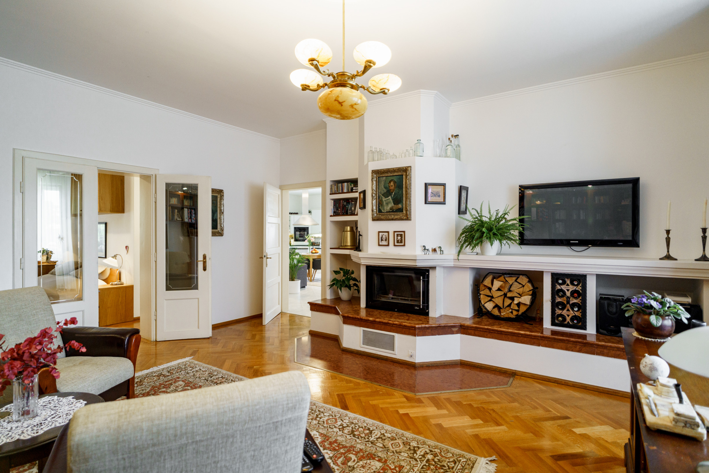 Na predaj vila z prelomu storočia s prekvapivým súkromím, bazénom a veľkým pozemkom v Rajke