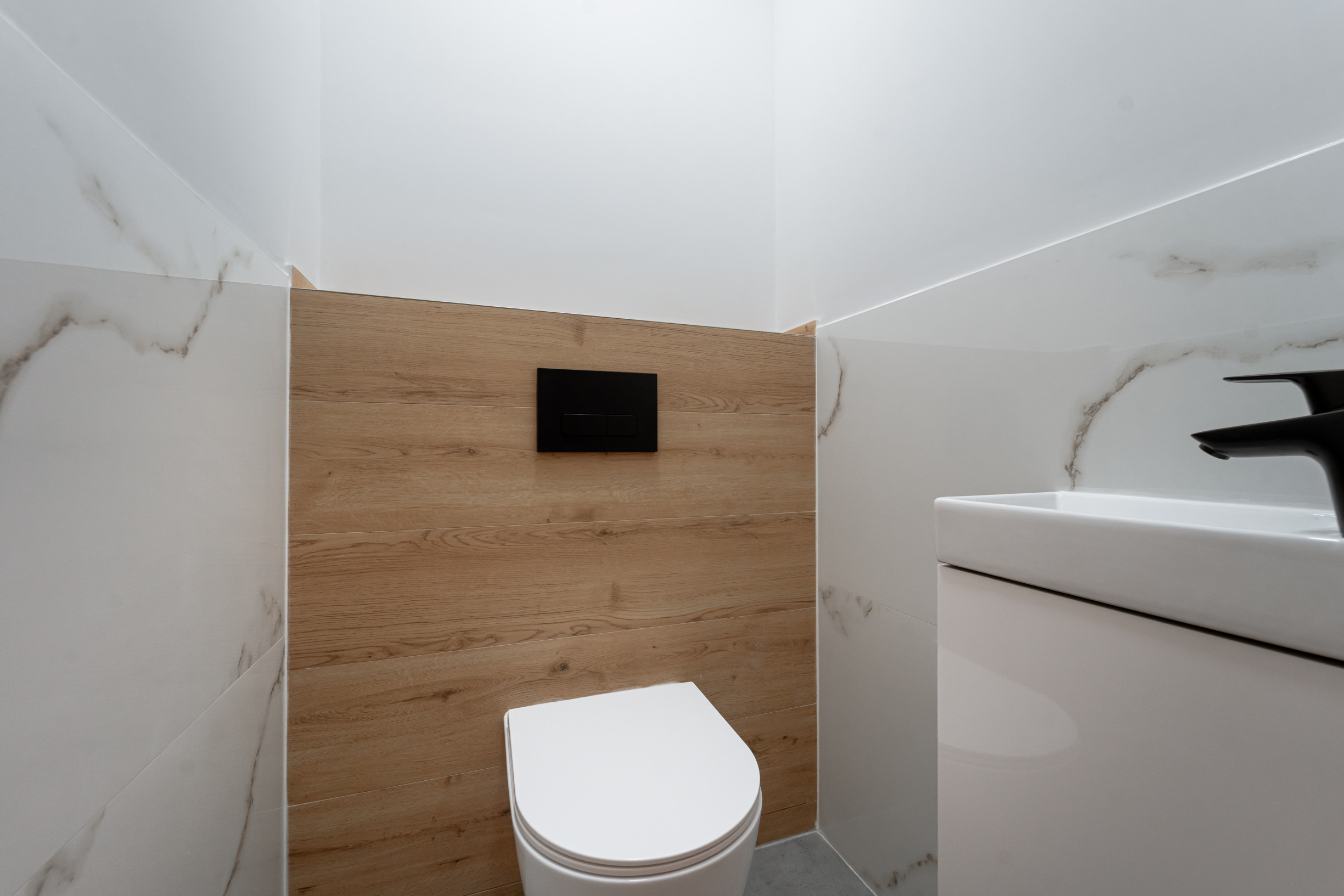 Ponúkame Vám na predaj novostavbu rodinného domu na súkromnej ulici v obci Ruskov.