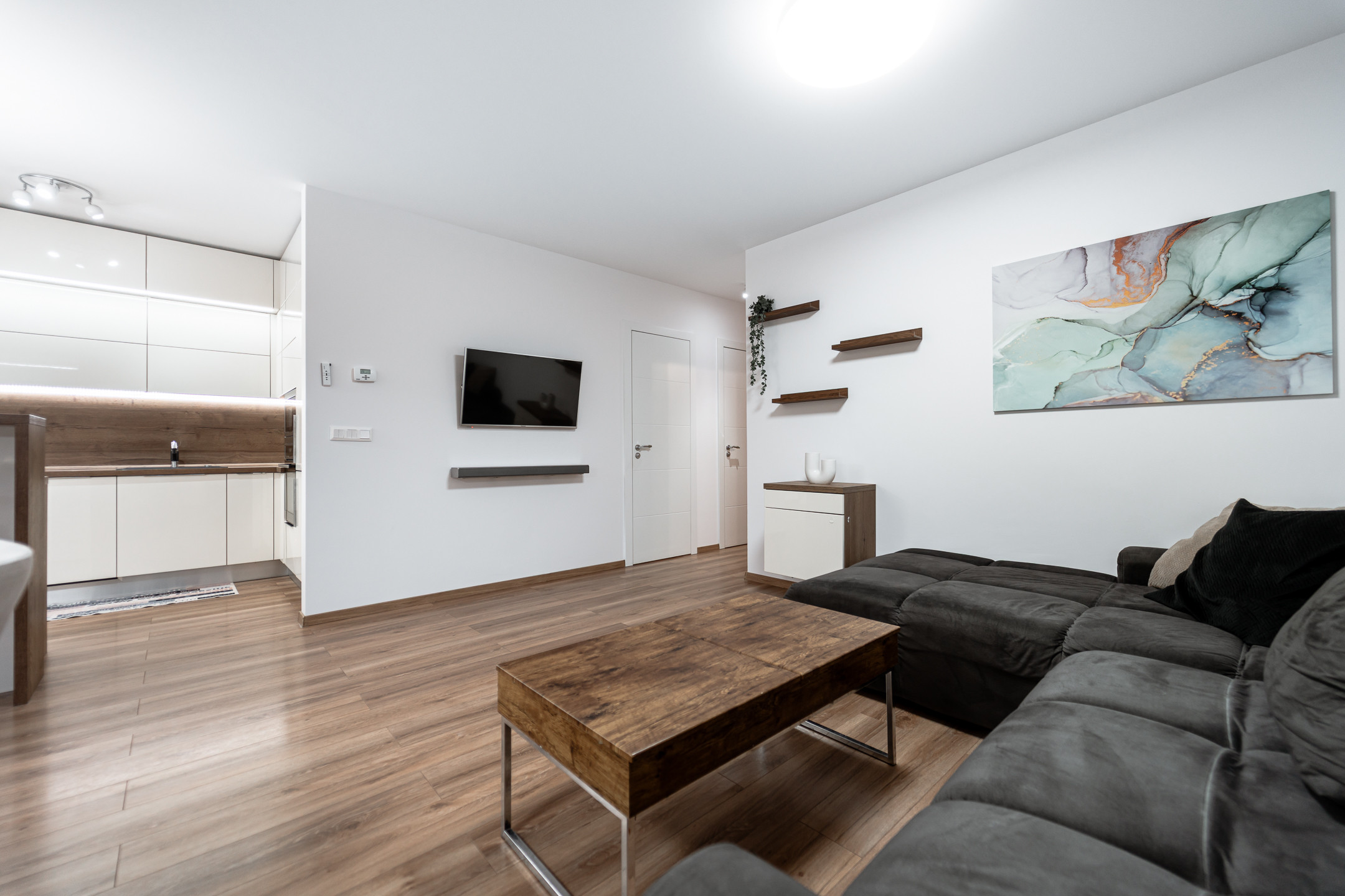 Exkluzívne na predaj 3-izbový byt v novostavbe s terasou v lukratívnej časti sídl. Nová Terasa