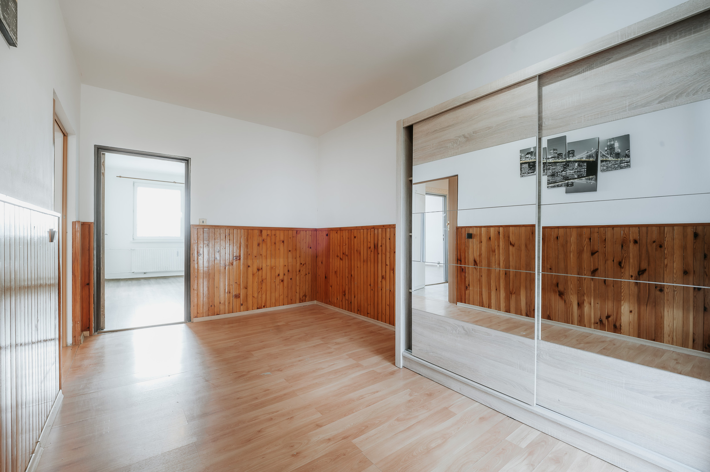 Exkluzívne ponúkame na PRENÁJOM 4 izbový byt na ulici Jána Švermu 6, v Bardejove.