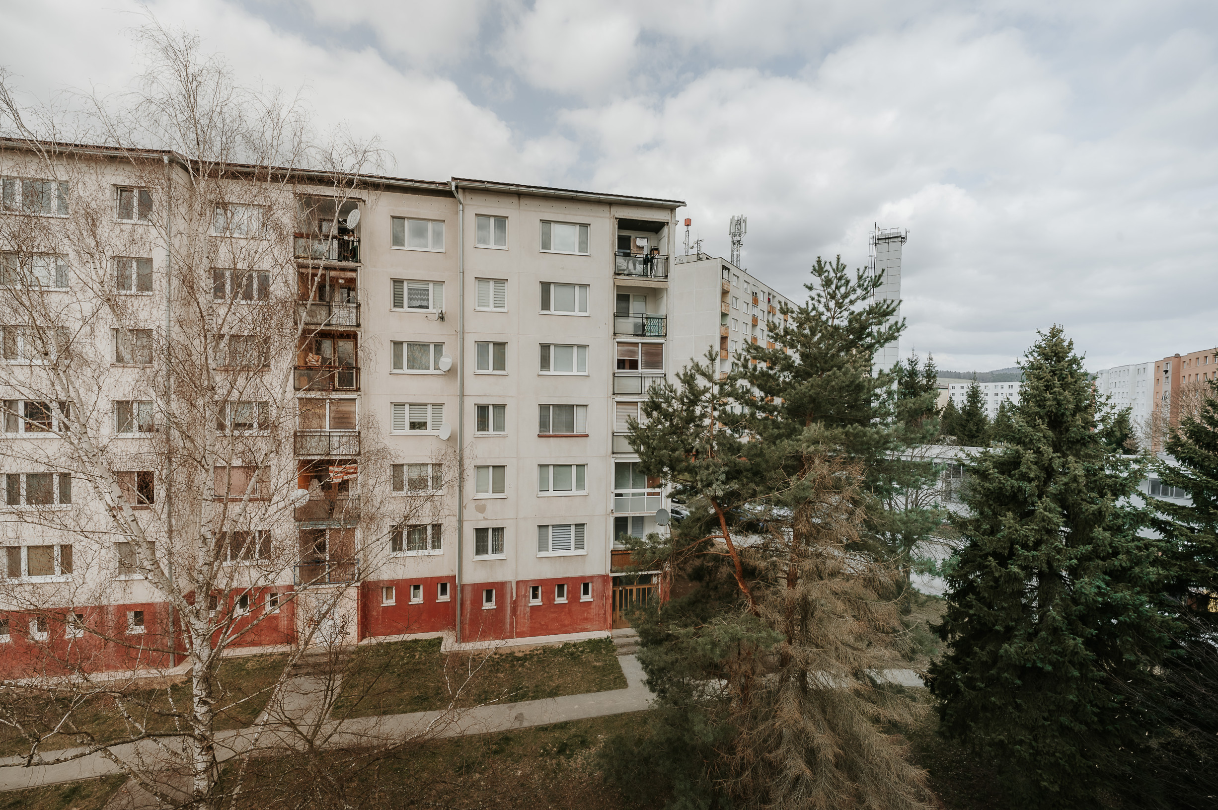 Exkluzívne ponúkame na PRENÁJOM 4 izbový byt na ulici Jána Švermu 6, v Bardejove.