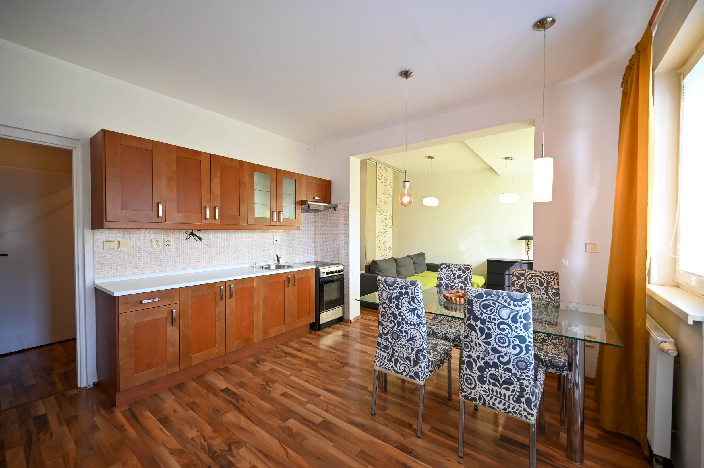 PREDAJ, 1,5-IZBOVÝ BYT 51 m², HLOHOVEC – SIHOŤ