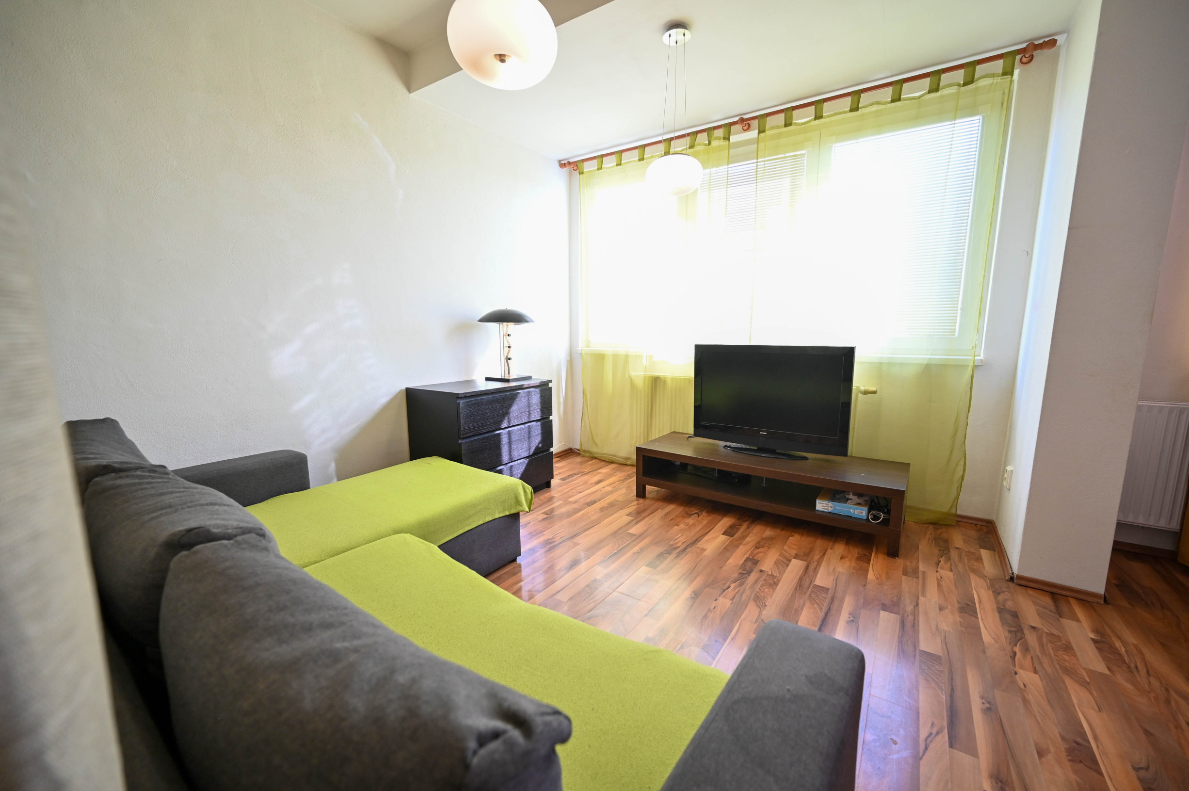 PREDAJ, 1,5-IZBOVÝ BYT 51 m², HLOHOVEC – SIHOŤ