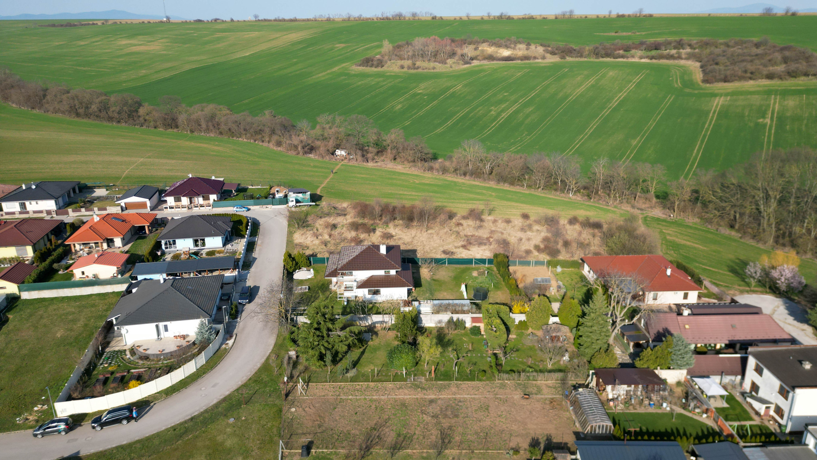 REZERVOVANÉ - PREDAJ, pozemok 350 m², Kľačany, Hlohovec