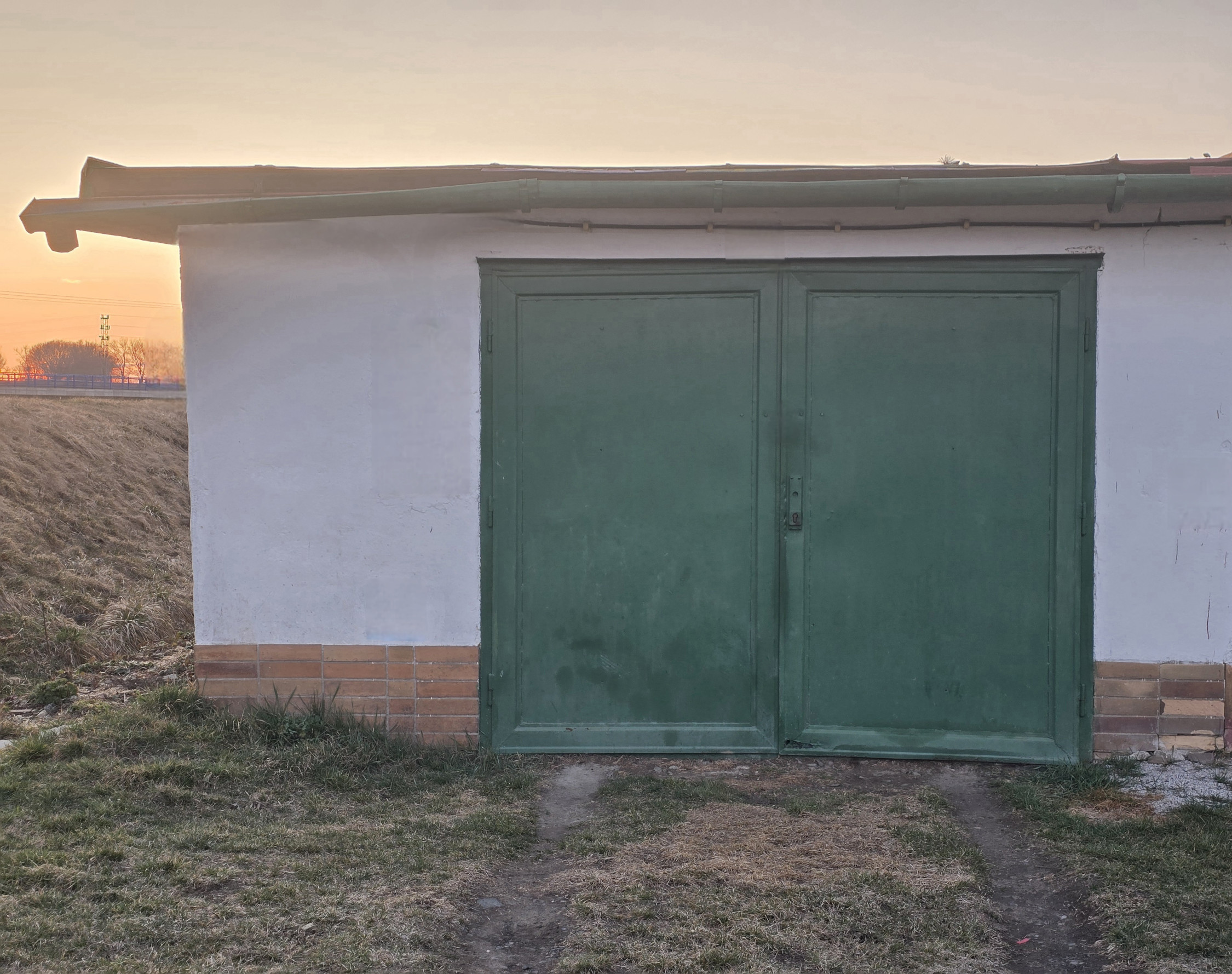 Exkluzívne na predaj garáž v Poprade, časť sídlisko Západ na  (za novou bytovkou Ursus)