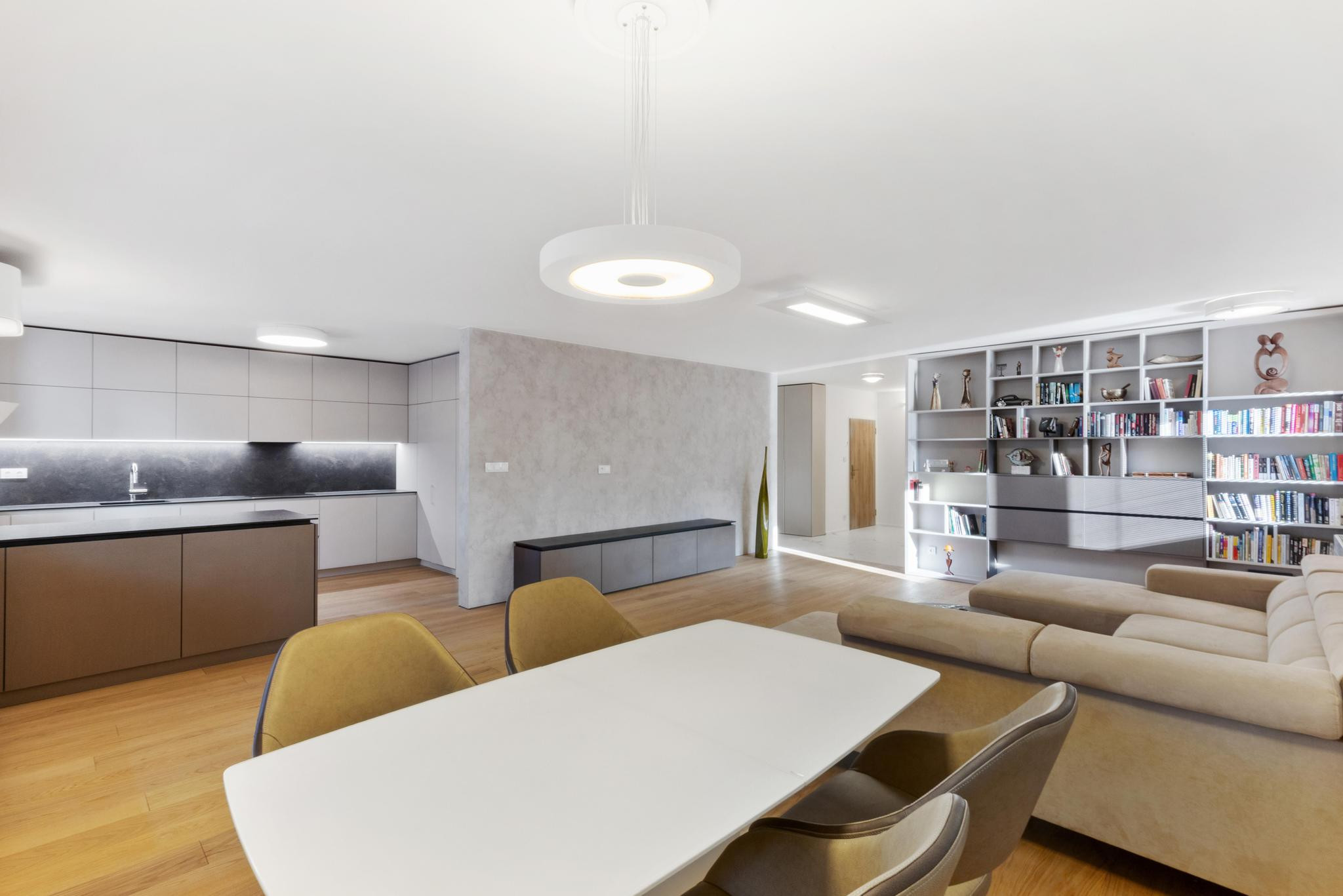 3-izb. byt s veľkou terasou a garážou pri lesoparku Železná studnička