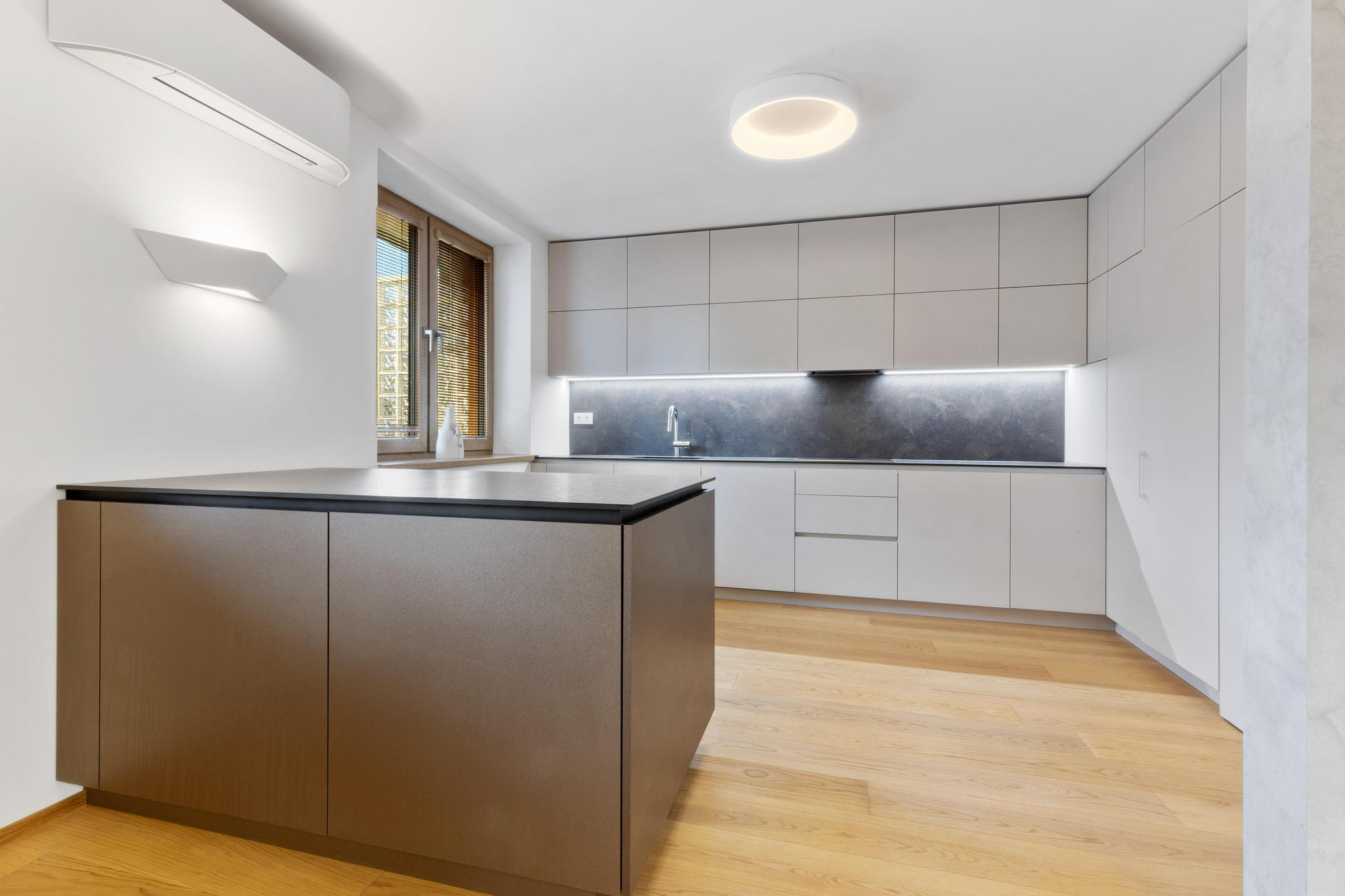 3-izb. byt s veľkou terasou a garážou pri lesoparku Železná studnička