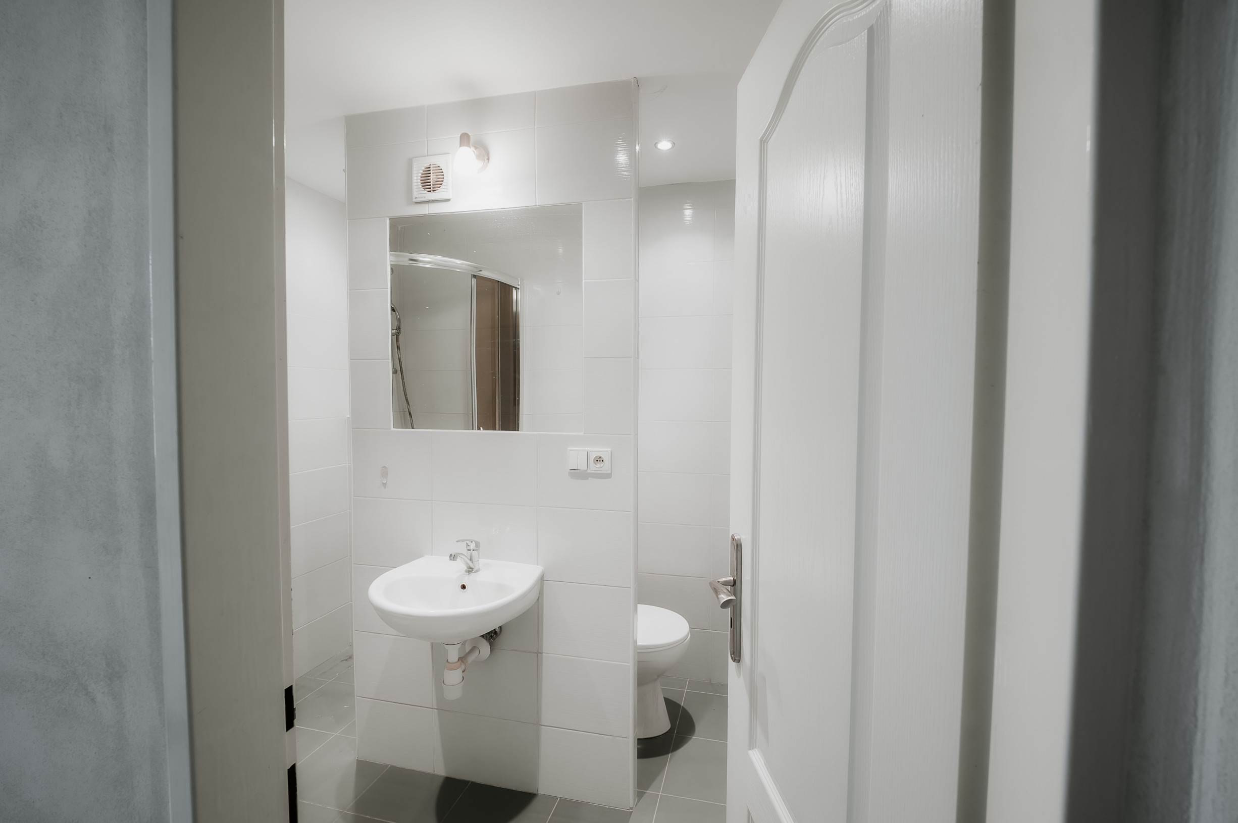 Exkluzívne ponúkame na PRENÁJOM 1 izbový byt na ulici Komenského 16, v Bardejove.