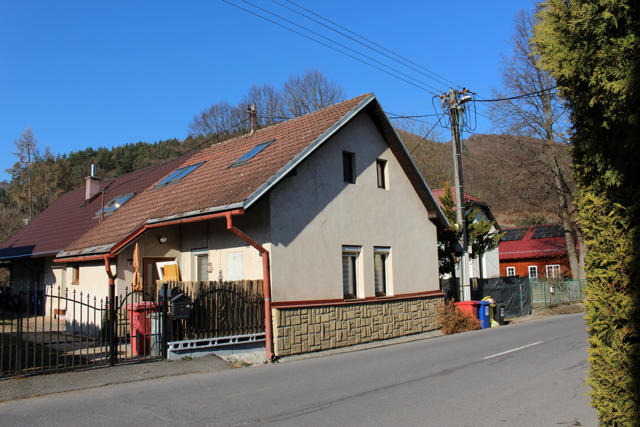 Predaj 3 izb. rod. dom, Banská Bystrica - Kostiviarska