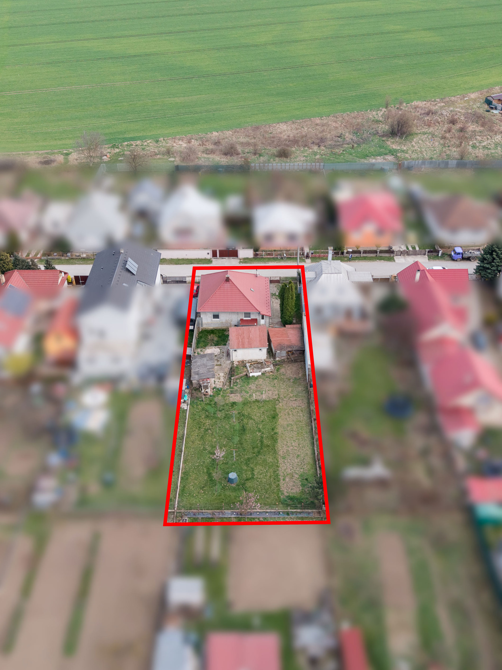 Na predaj tehlový • 4i RD v slepej ulici • Valaliky