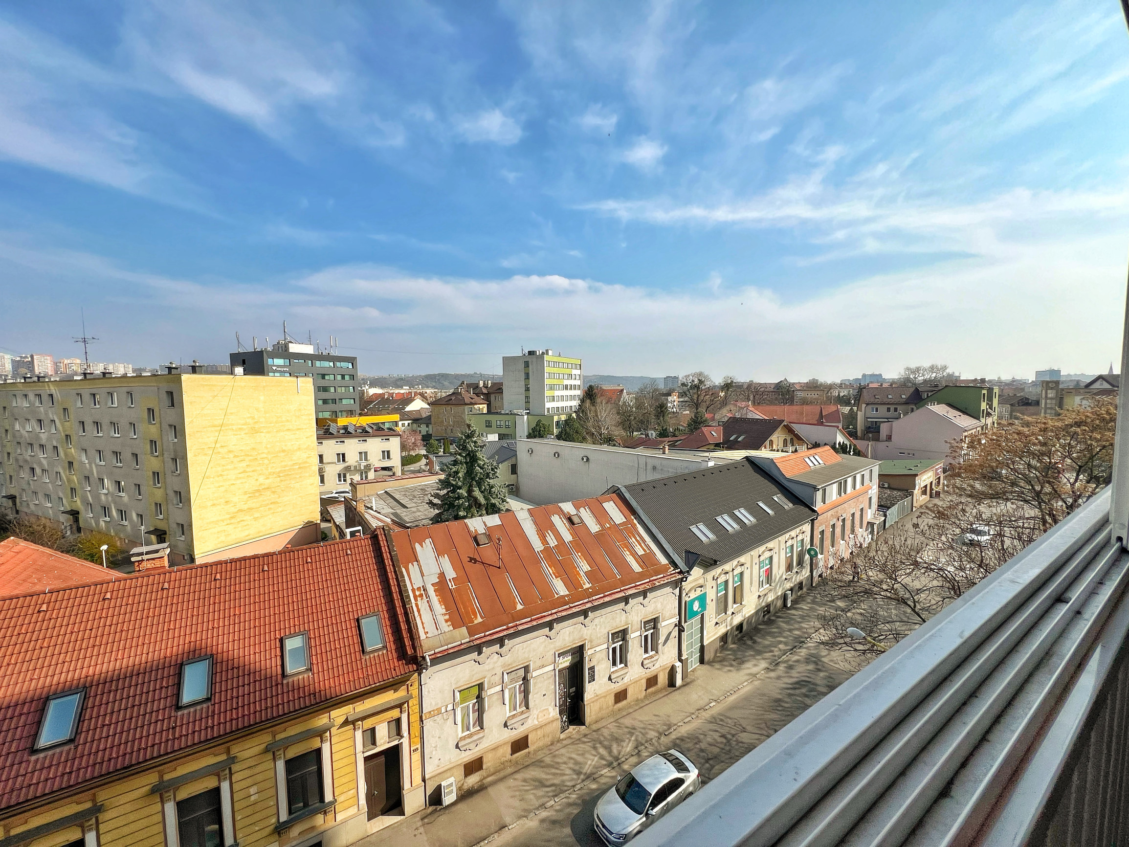 Ponúkame na prenájom 1-izbový byt na Alvinczyho ulici, Košice – Staré mesto.