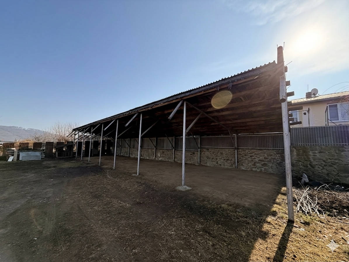 Priemyselný areál s potenciálom v Hanušovciach nad Topľou na predaj