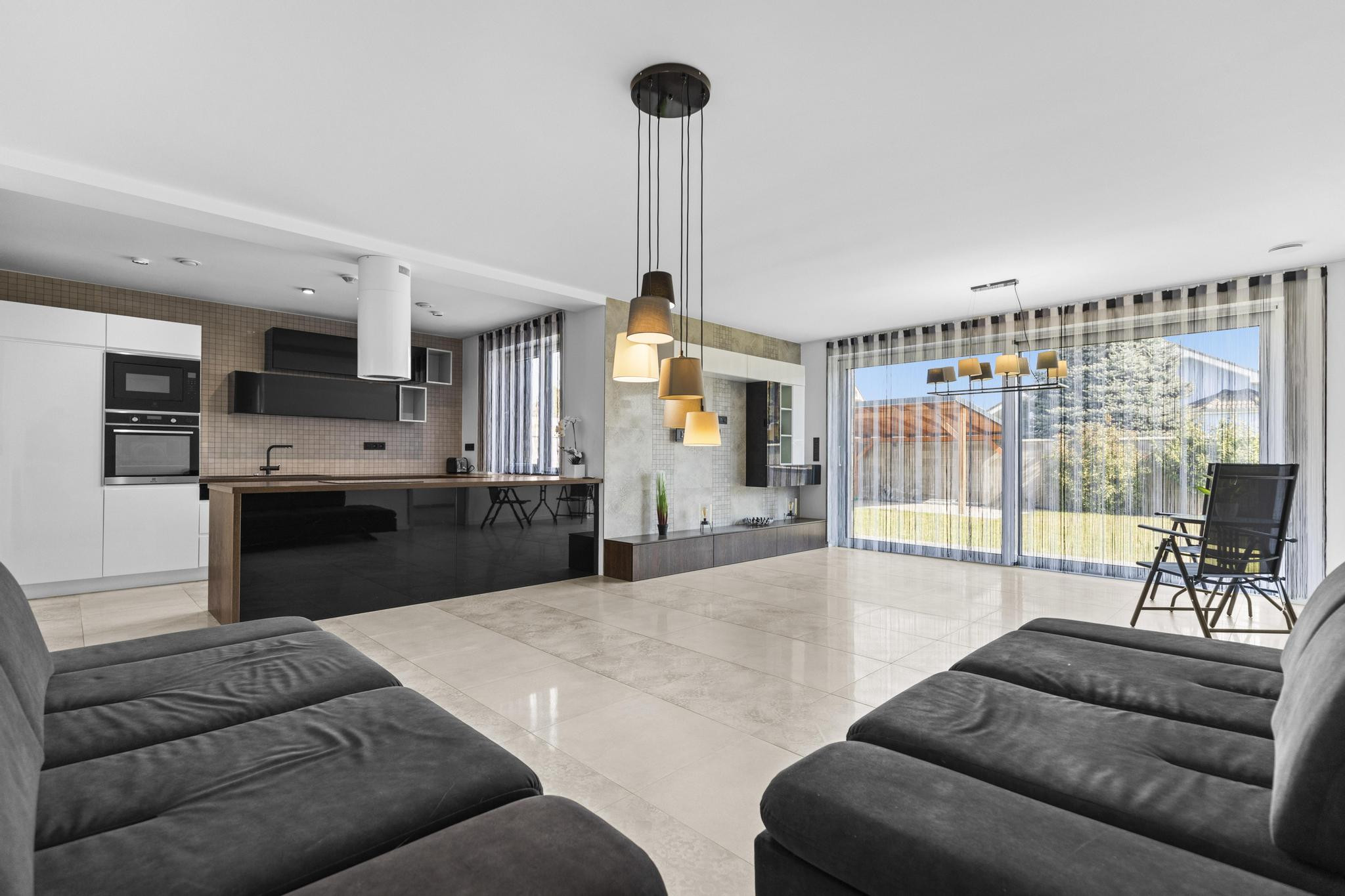 Na predaj moderný rodinný dom, ponúkajúci komfortné a nadštandardné  bývanie