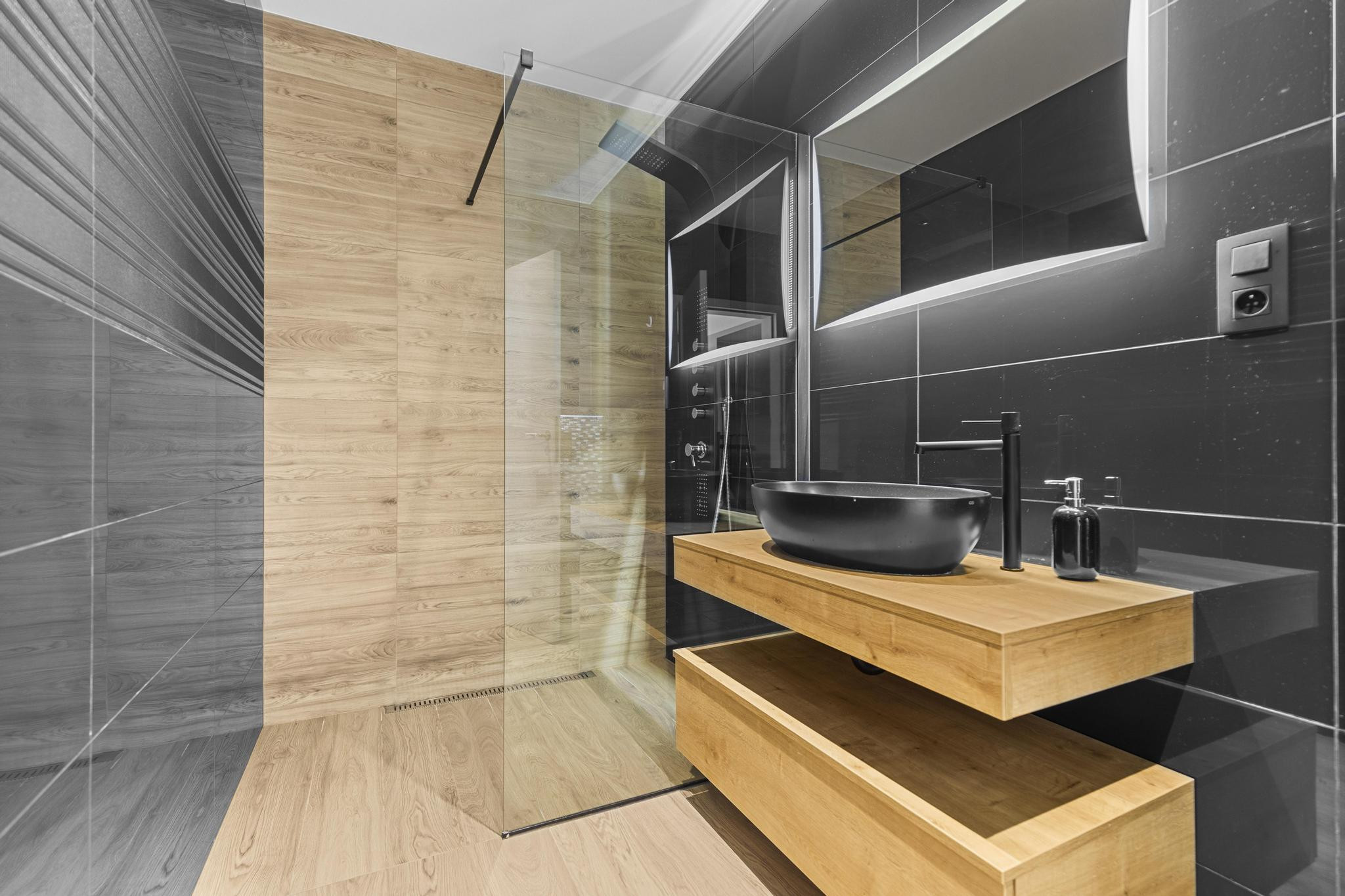 Na predaj moderný rodinný dom, ponúkajúci komfortné a nadštandardné  bývanie