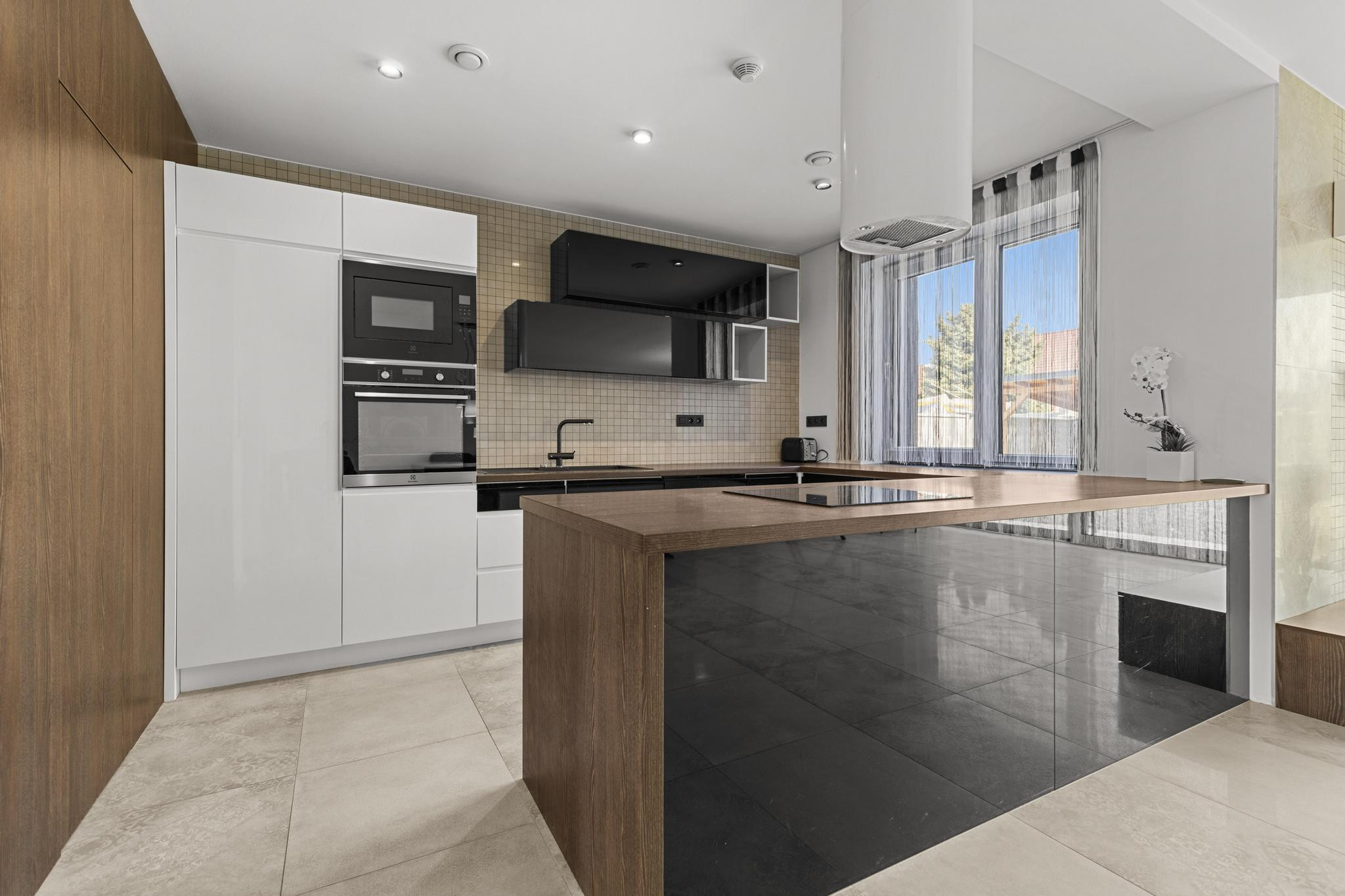 Na predaj moderný rodinný dom, ponúkajúci komfortné a nadštandardné  bývanie