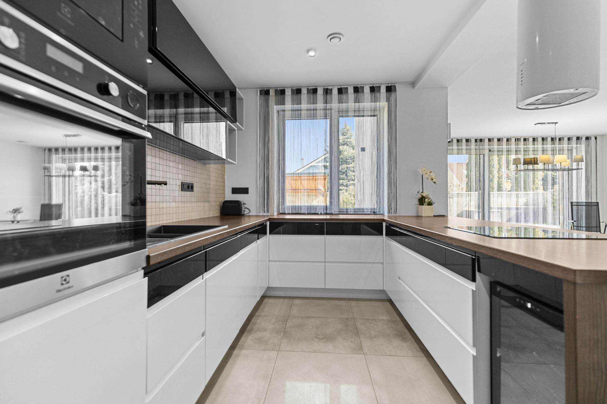 Na predaj moderný rodinný dom, ponúkajúci komfortné a nadštandardné  bývanie