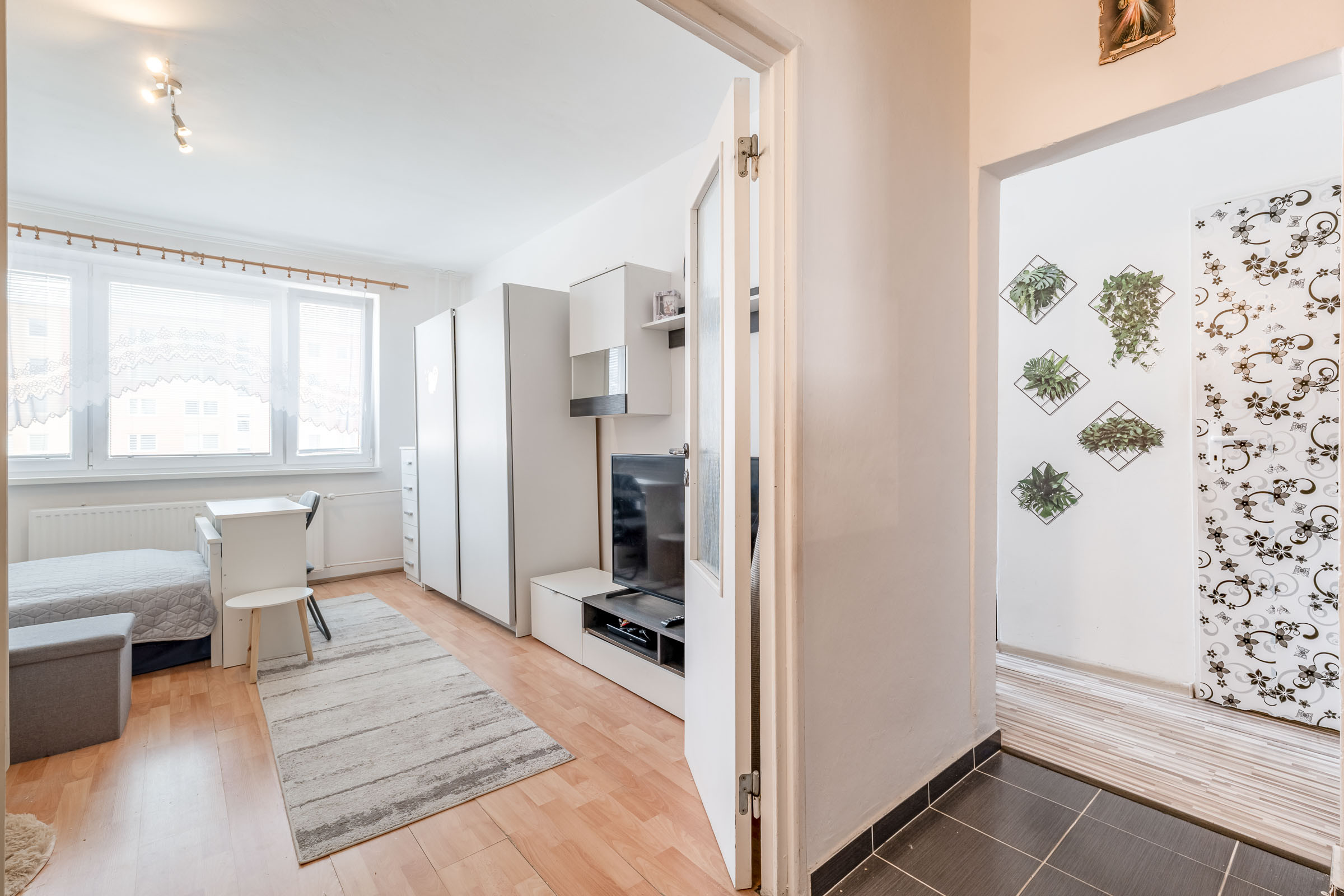 1-izbový, predaj, 35 m2, loggia, Titogradská, Košice - Sídlisko KVP