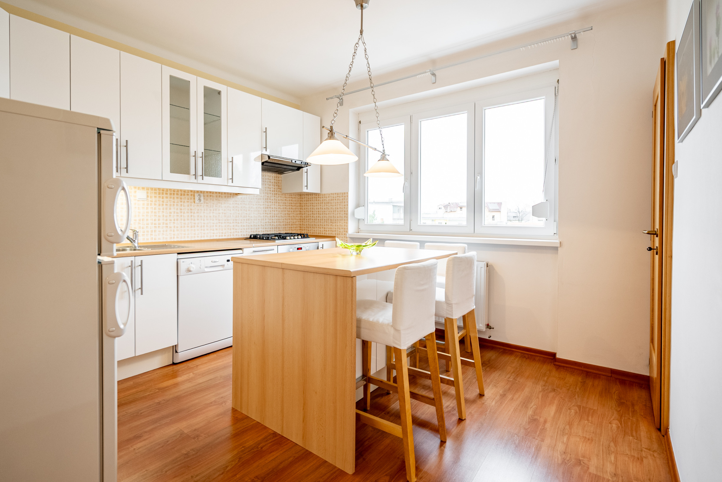 Prenájom, krásny 2-izbový byt v centre Piešťan, Kollárova ulica, 77 m2