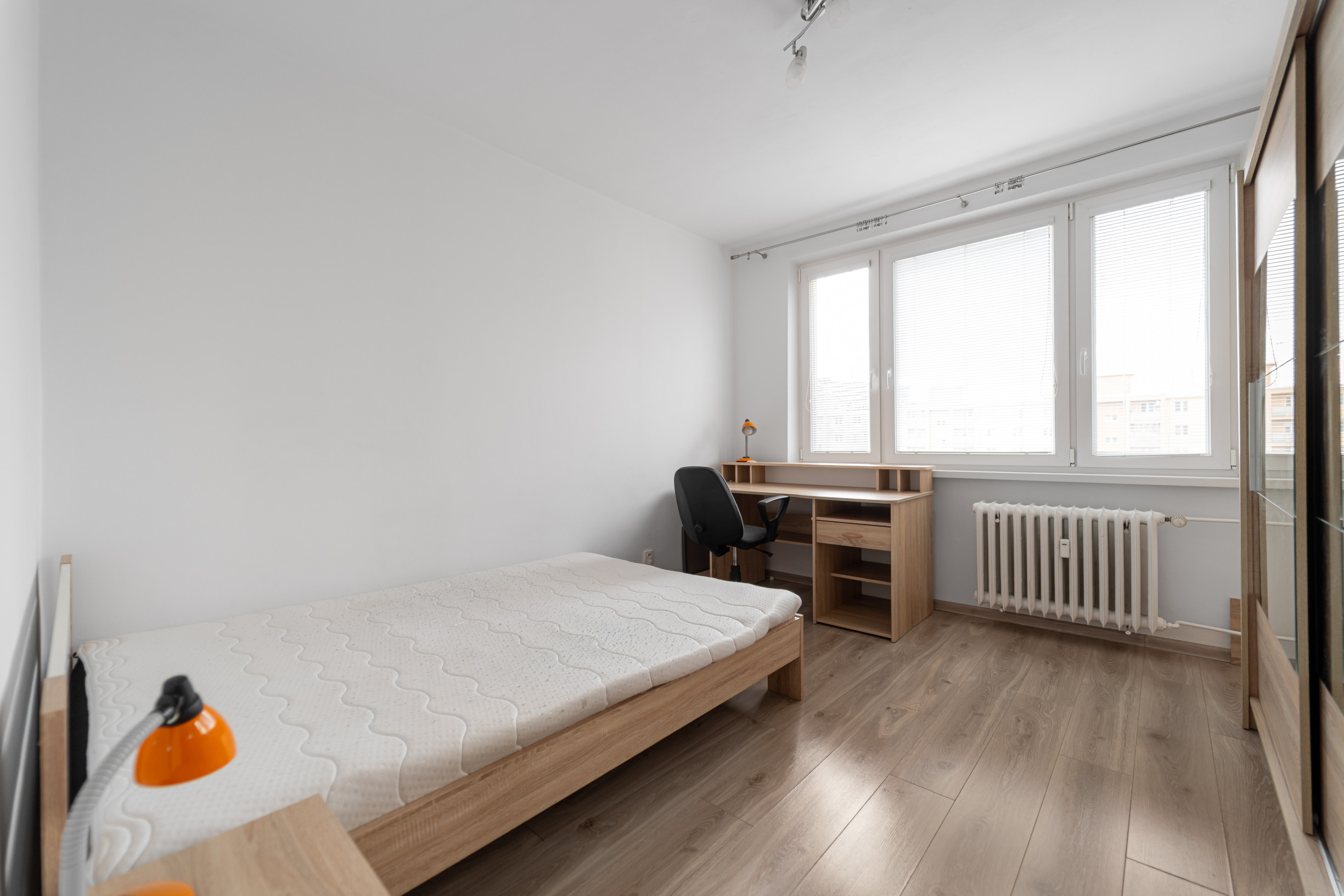 REZERVOVANÉ - 3 izbový byt po čiastočnej rekonštrukcii s loggiou v širšom centre mesta na ul. Tatranská v Košiciach.