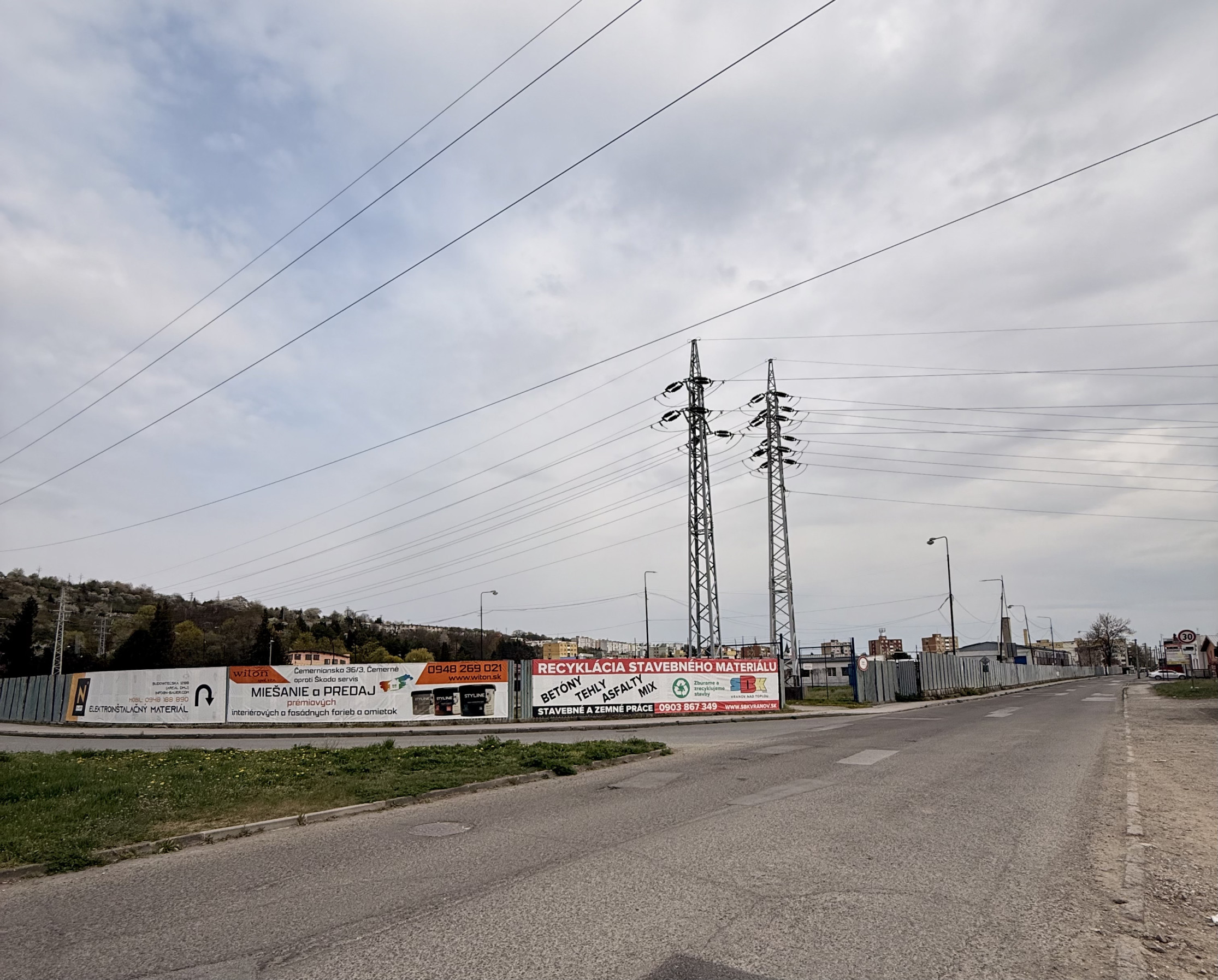 Priemyselný pozemok 2 500 m2 na Budovateľskej ul., Vranov n. T. na predaj