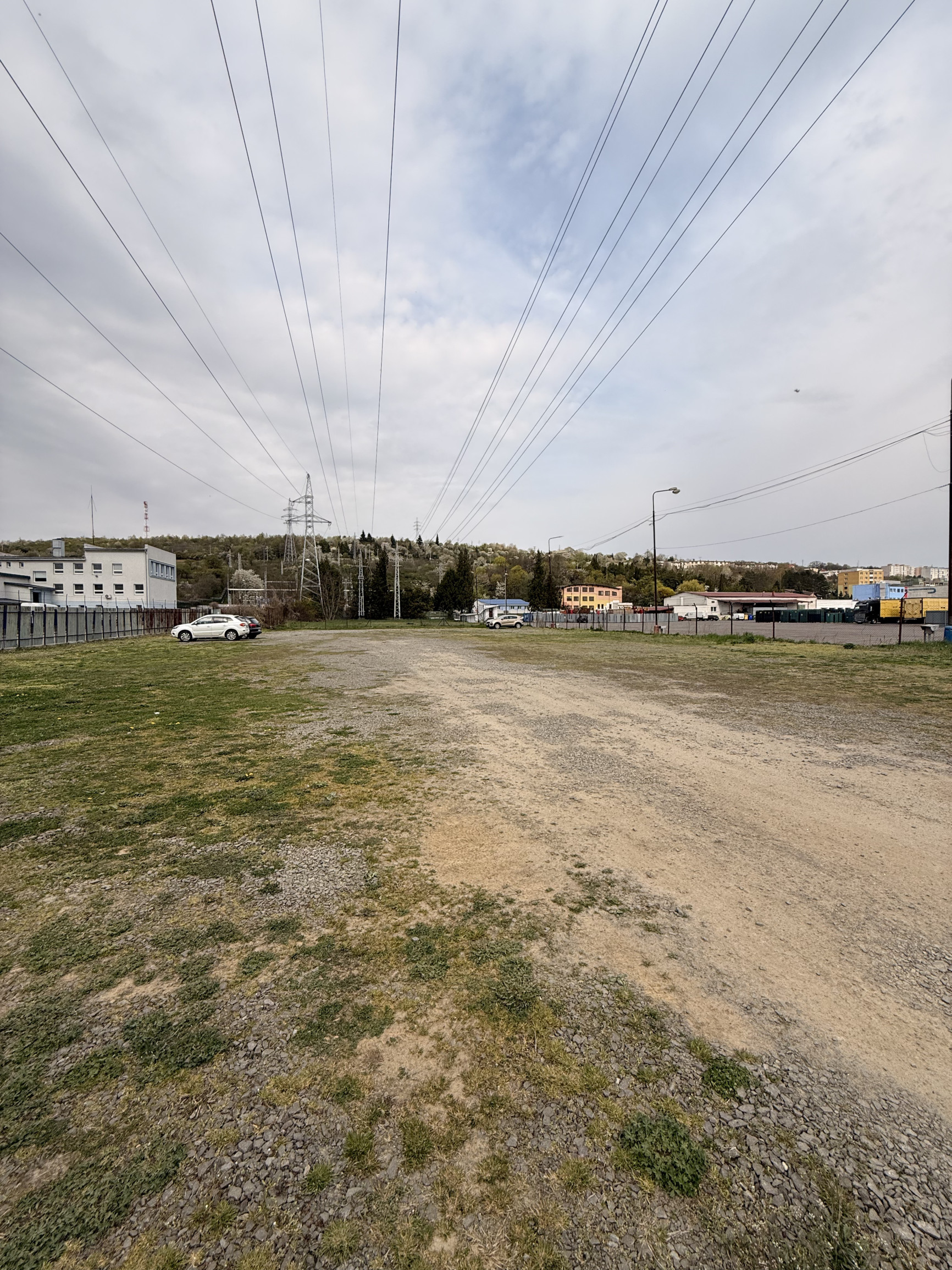 Priemyselný pozemok 2 500 m2 na Budovateľskej ul., Vranov n. T. na predaj