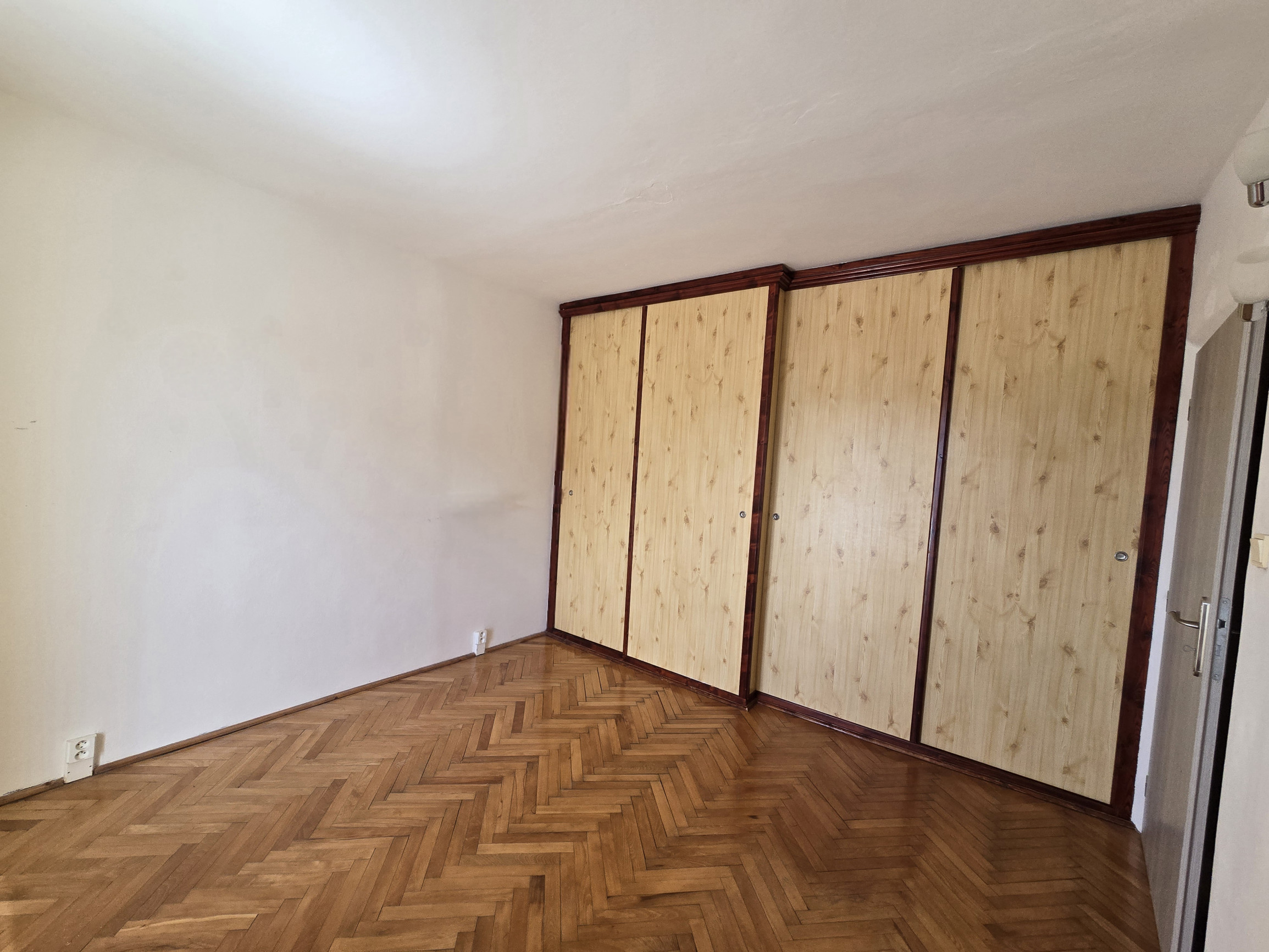 Exkluzívna ponuka! Ponúkam na prenájom 2.-izbový byt s balkónom v Poprade časť Západ ul. 29. Augusta