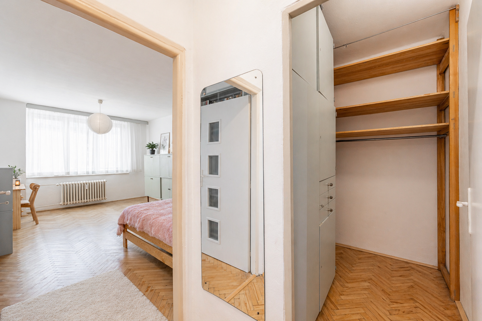 Na prenájom priestranný 2,5-izbový byt s loggiou – Južná trieda, Košice (Juh)